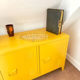 Le plateau apéritif en verre jaune