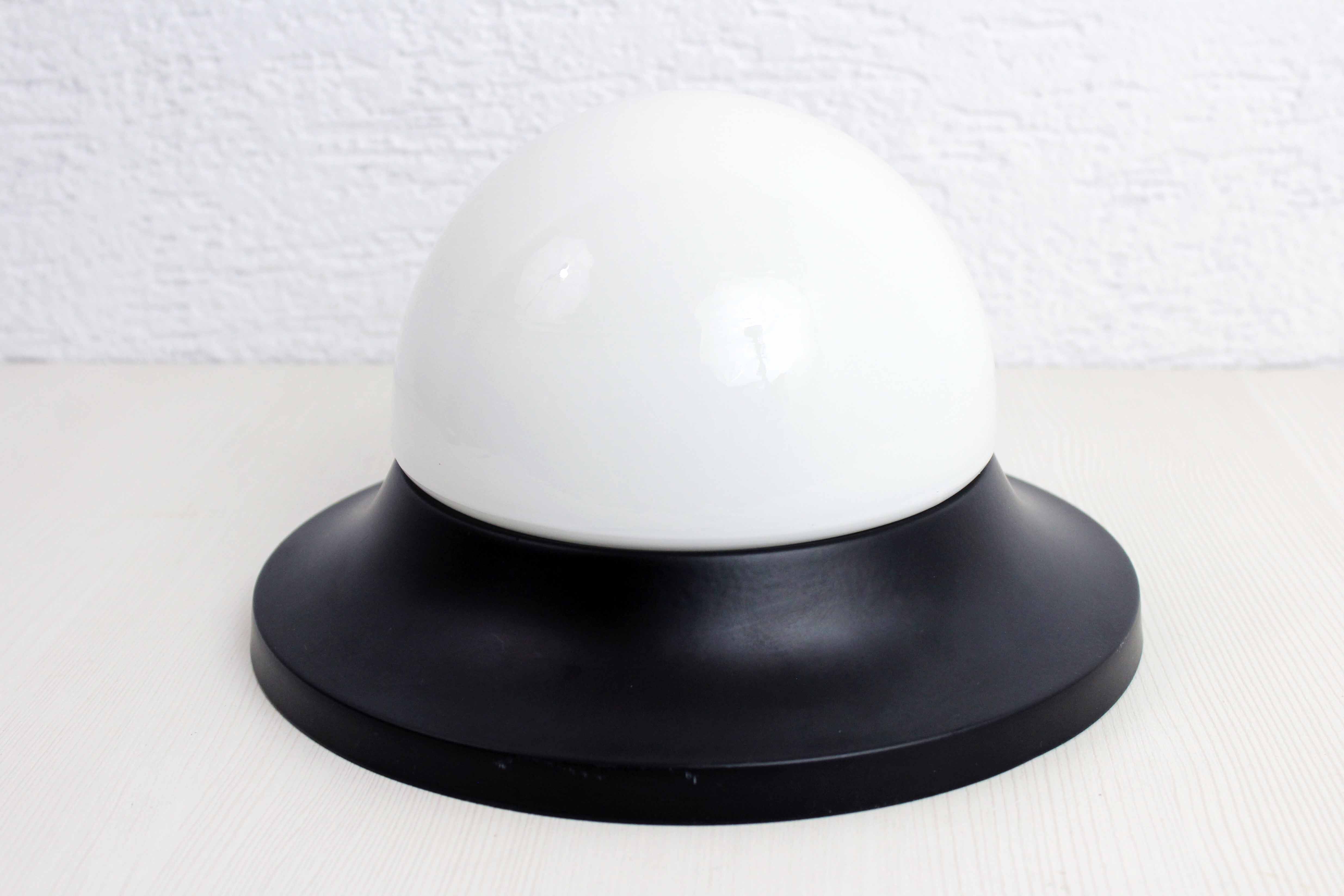 Wall lamp or ceiling lamp in metal and glass