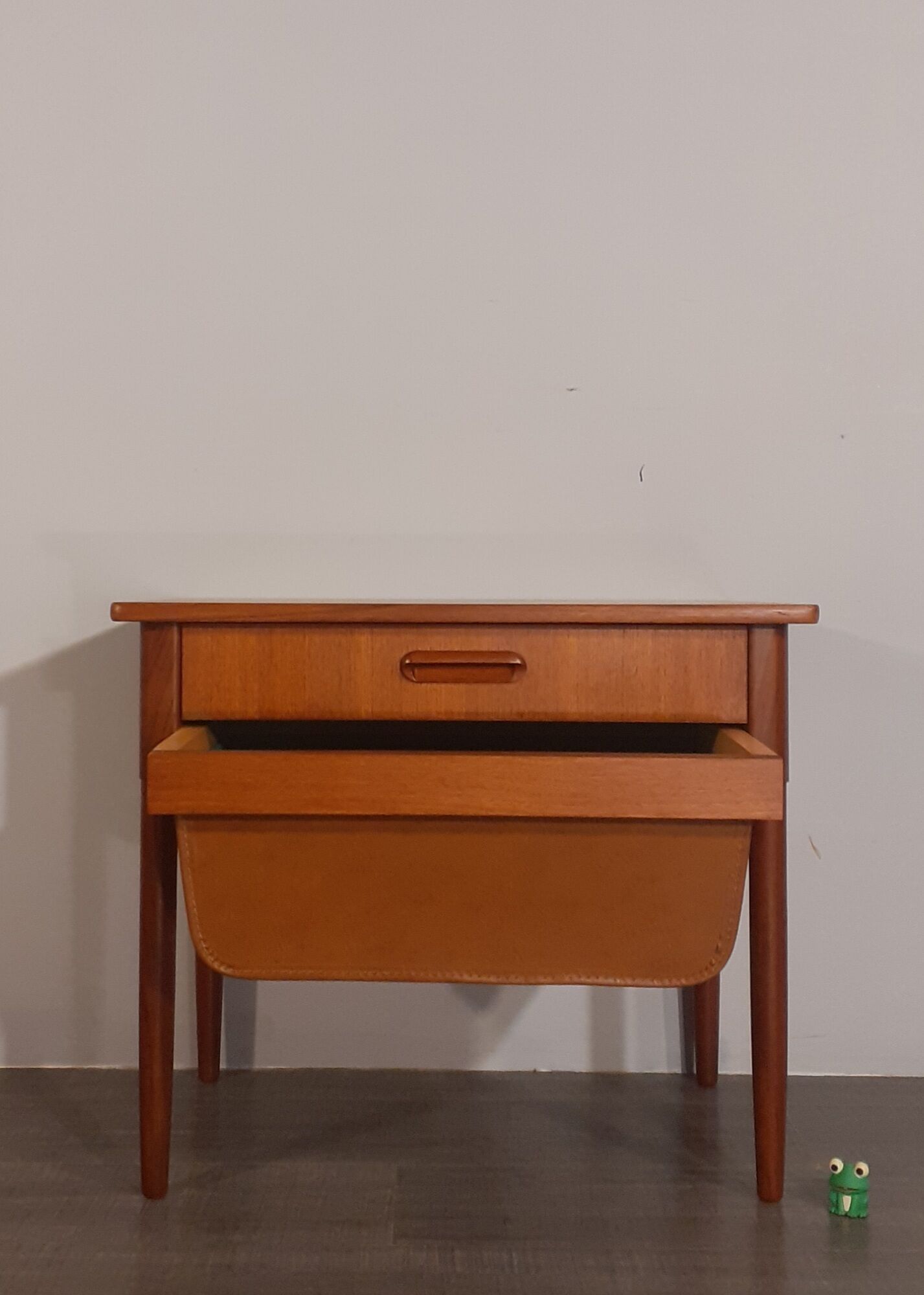 Pair of bedside tables "pelicans" in teak, norwegian 1960s
