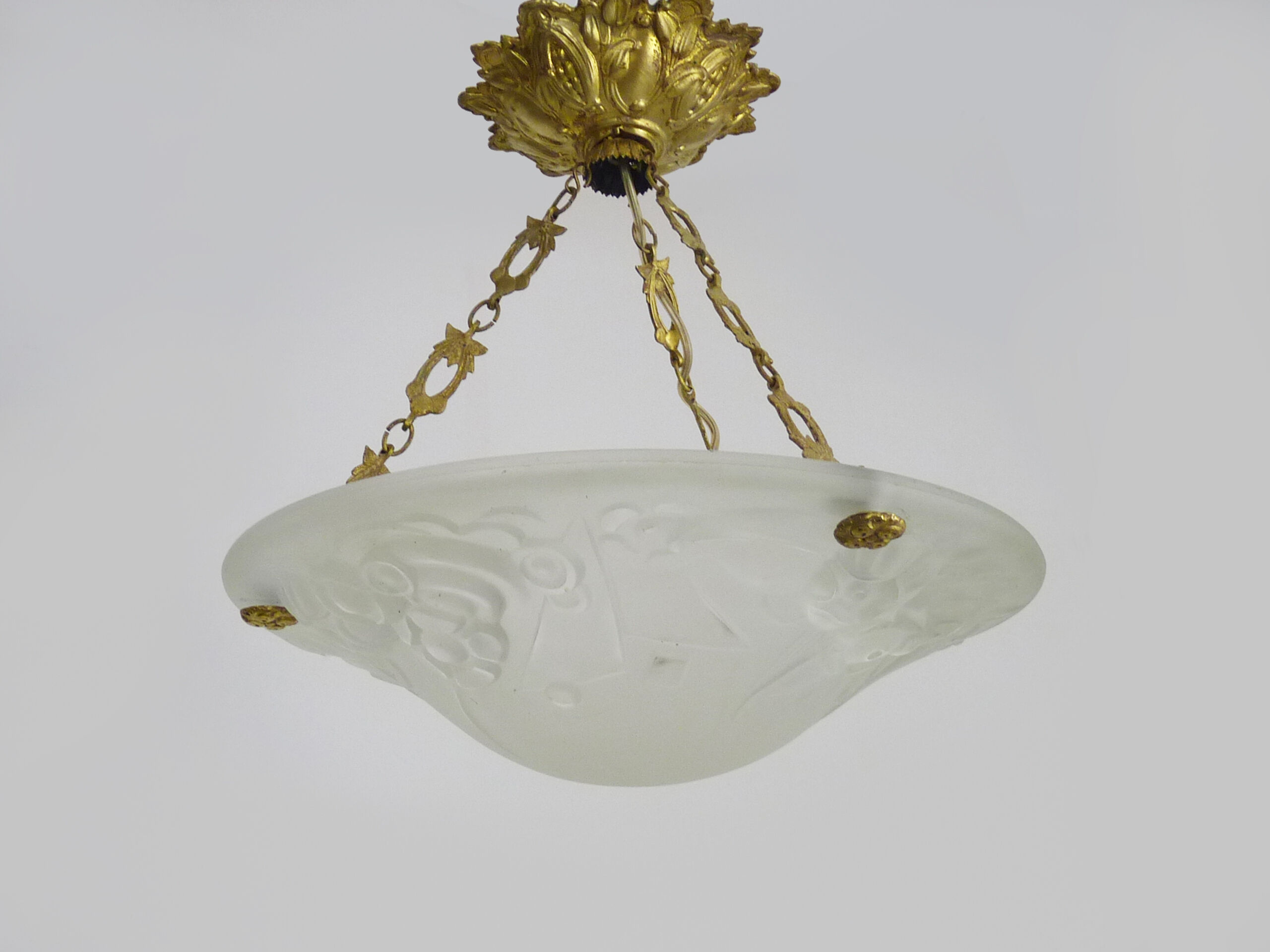 Art Deco washbasin suspension Loti Nancy, Delatte, glass paste, floral decoration