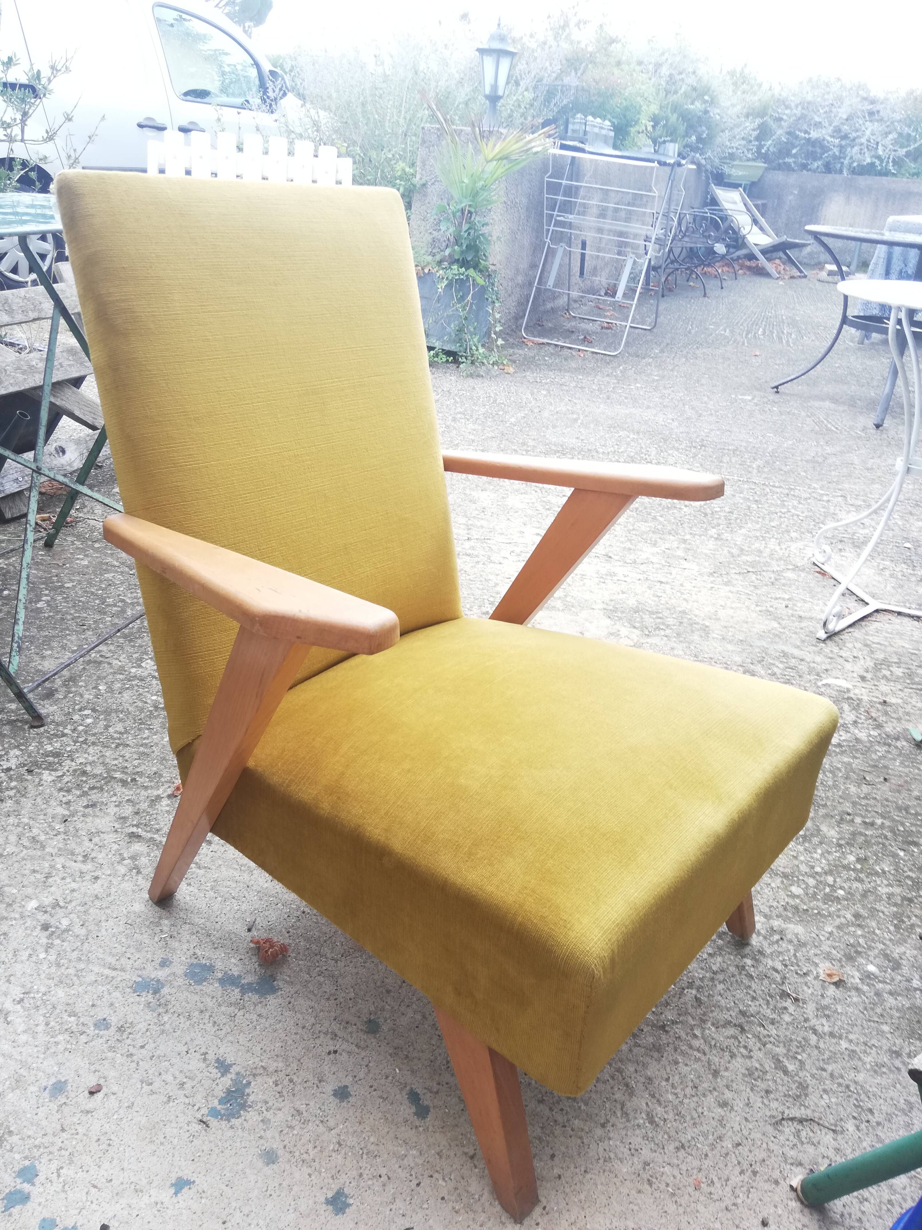Armchair 50s velvet mustard