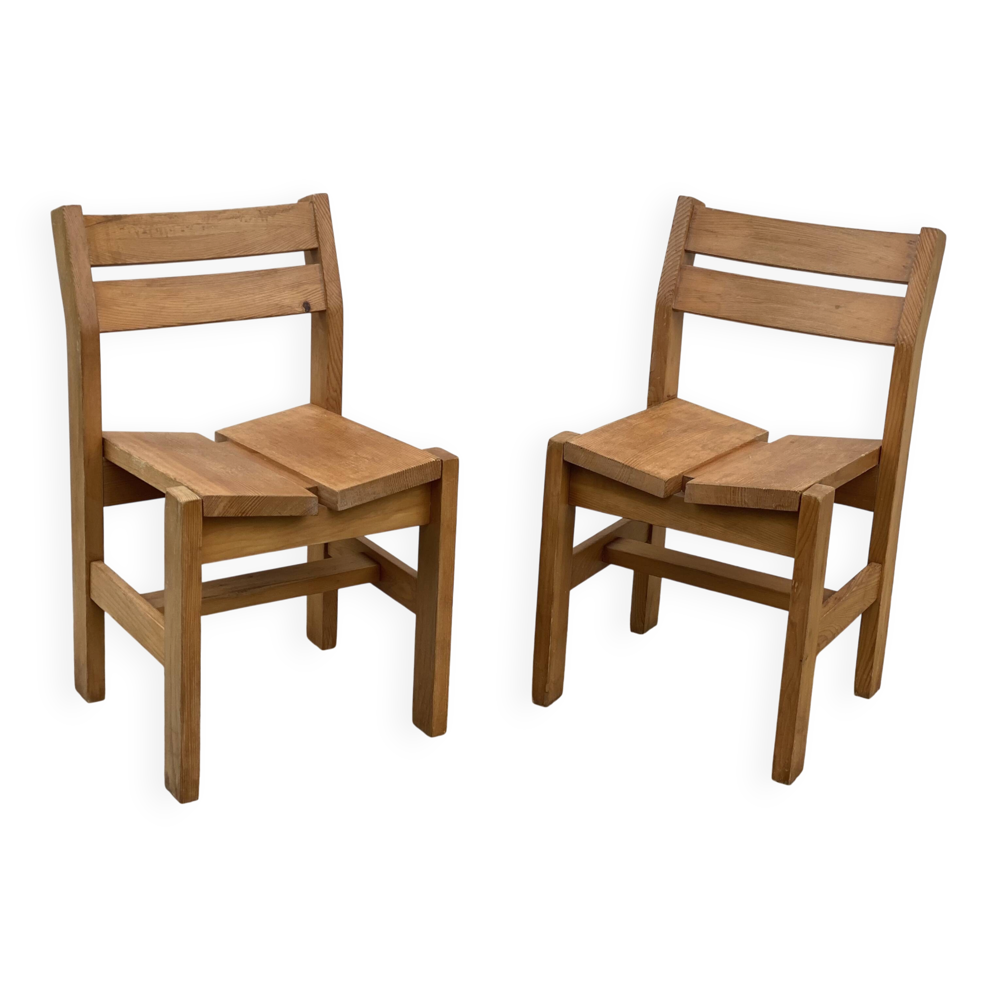 Pair of vintage 1970 "Maison Regain" chairs for the Les Arcs 1600 station.