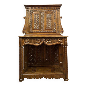 Cabinet dressoir époque XVIIIeme en noyer vers 1750