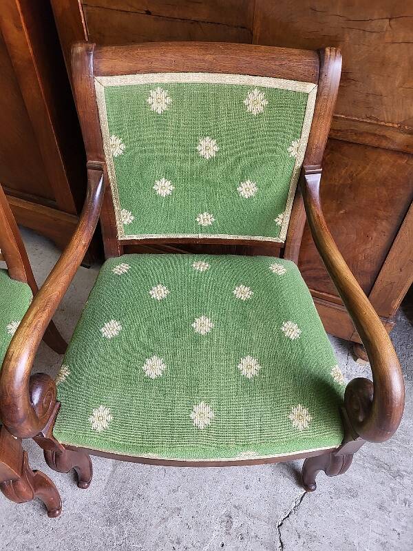 Serie de 4 fauteuils de style empire a crosse