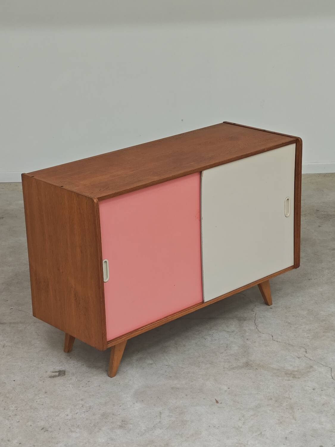 Wooden buffet U 452 pink by Jiri Jiroutek for Intérier Praha 1960