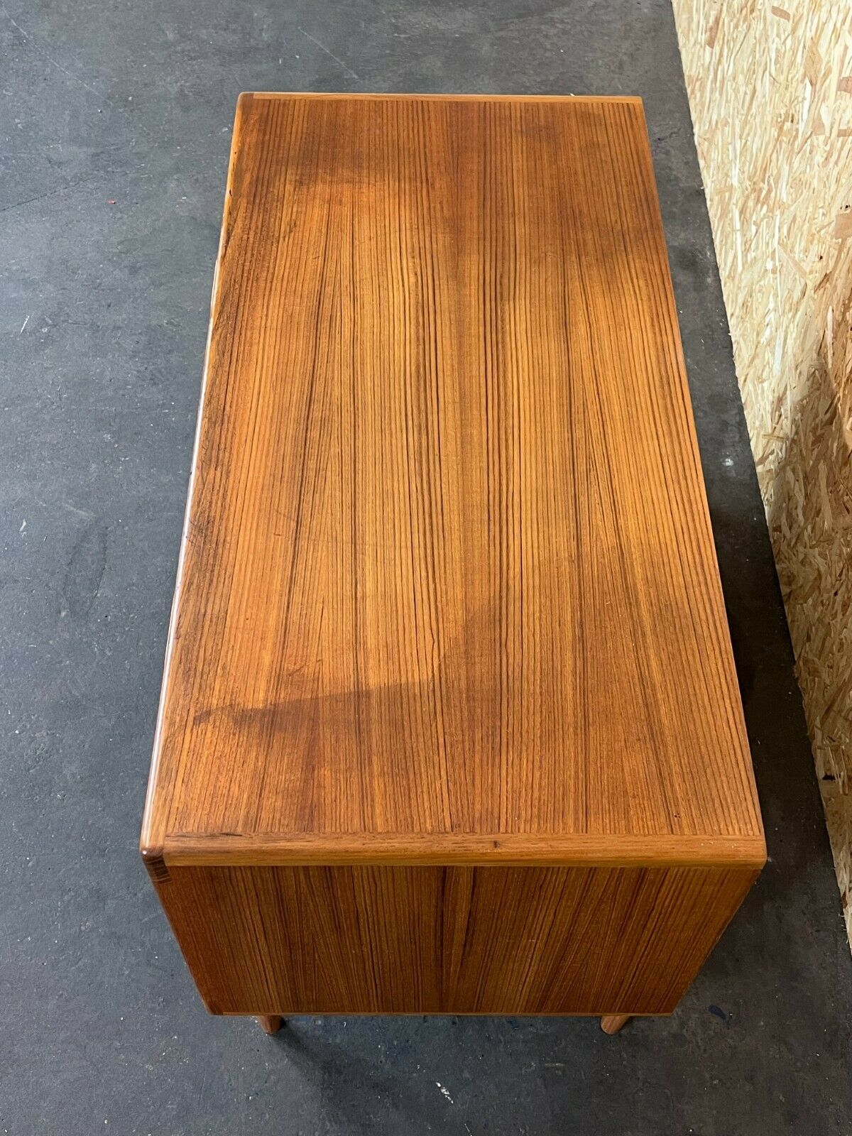 60s 70s teak sideboard Credenza cabinet Danish Modern Design Denmark 70s