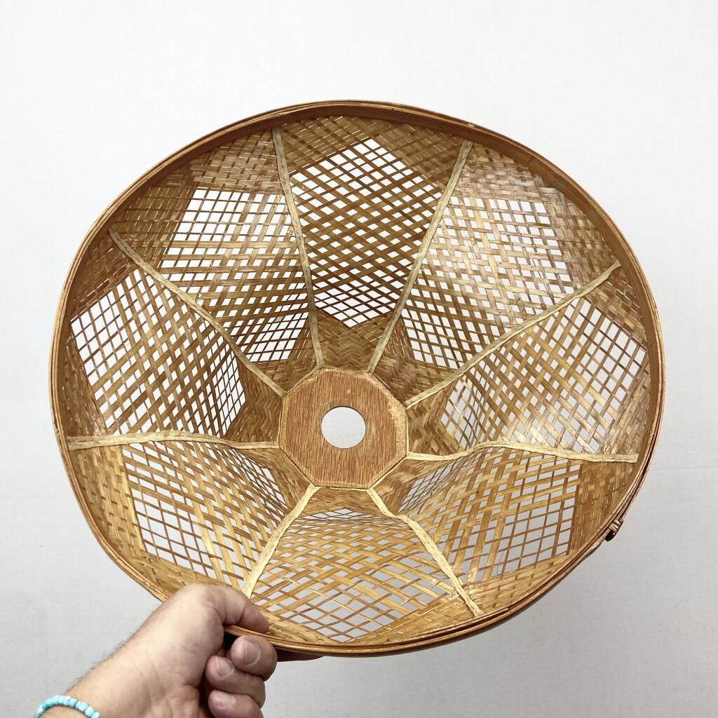 Woven Bamboo Lampshade – Japanese Design – Handmade Pendant