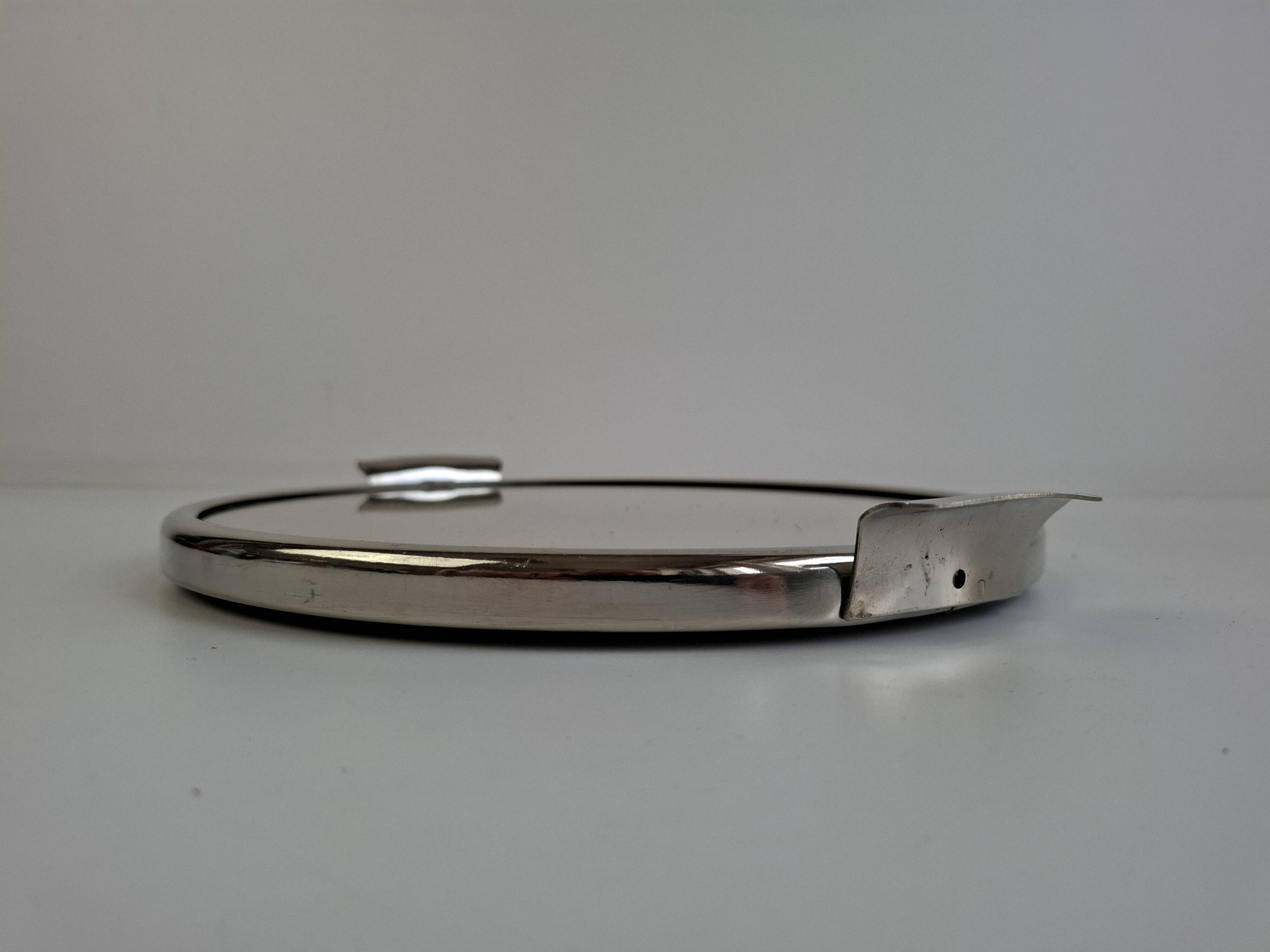 Plateau de service en chrome et miroir Art Déco tchécoslovaque, vers les années 1930.