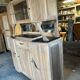 Buffet parisien Art Déco en bois naturel