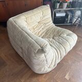 Canapé d’angle Togo ligne Roset en tissu velours beige