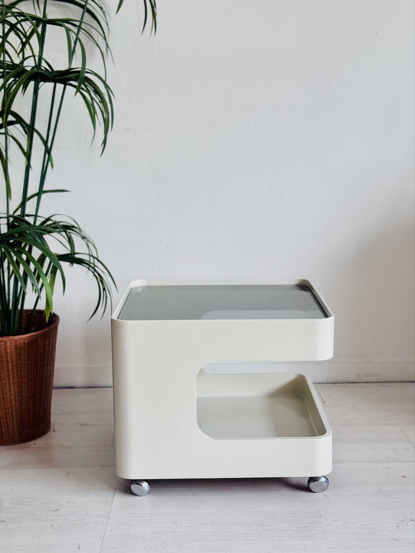 Vintage space age trolley coffee table Opal Mōbel 1970’s