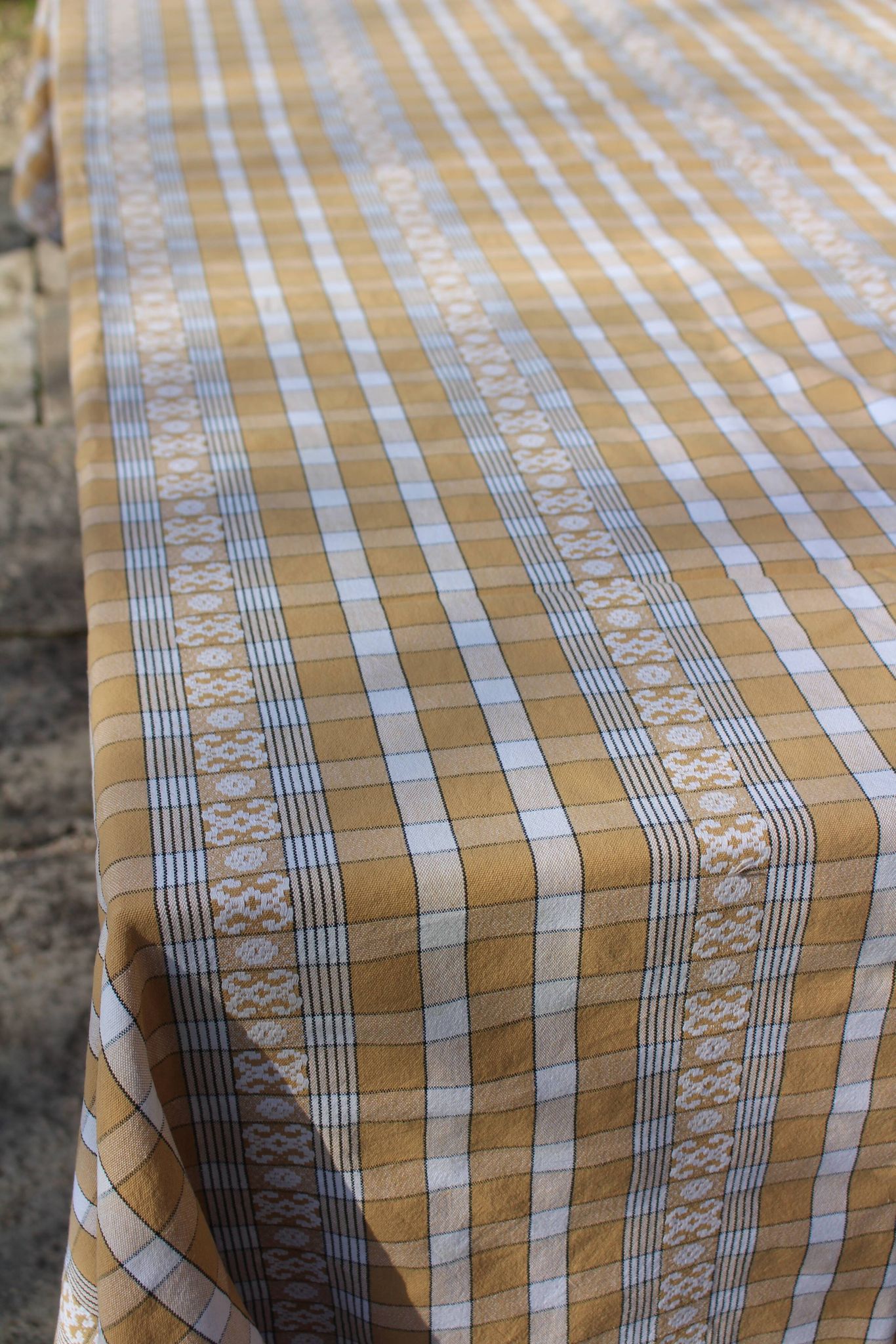 Nappe rectangulaire vintage beige à carreaux