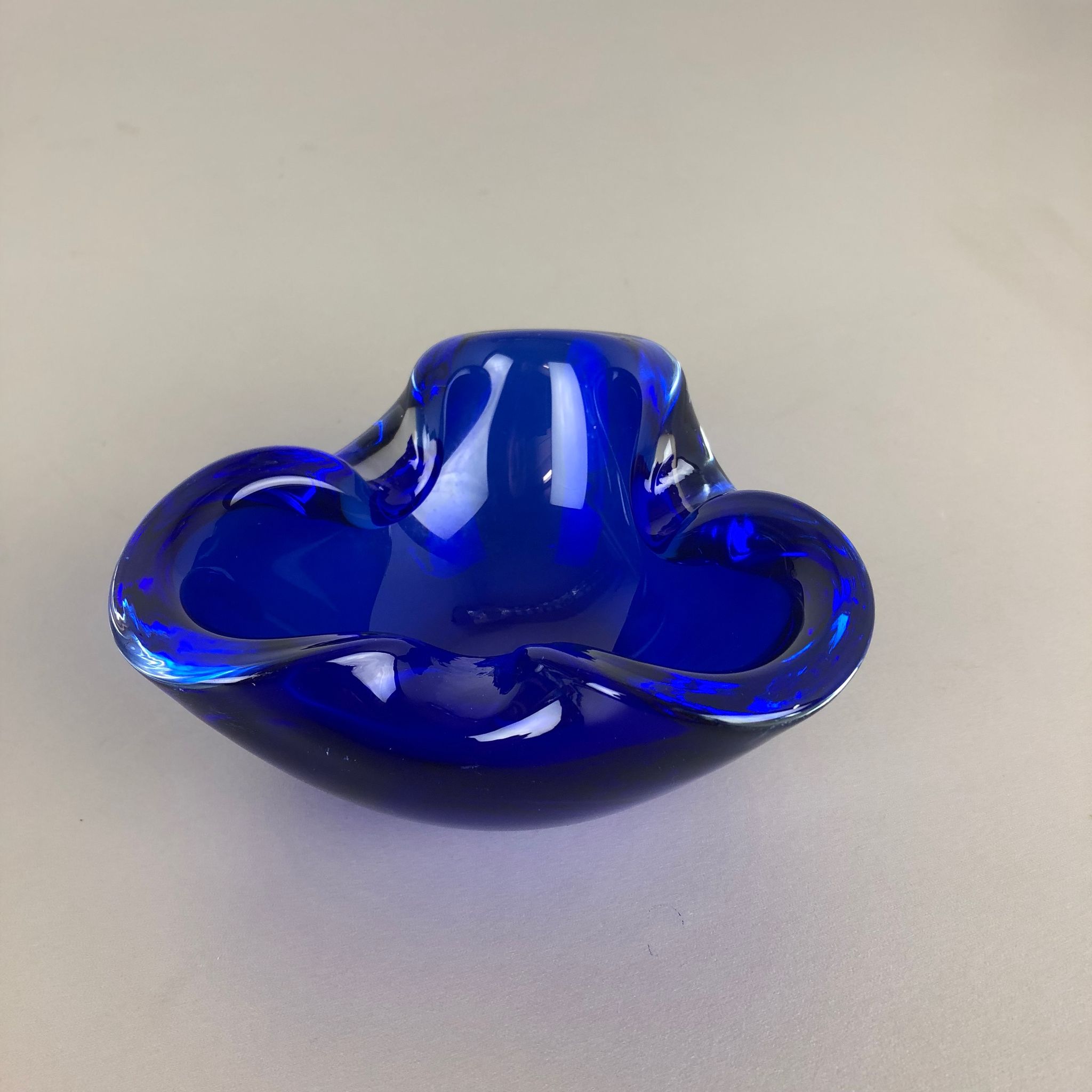 Cendrier Murano  "Blue" Italie années 1970