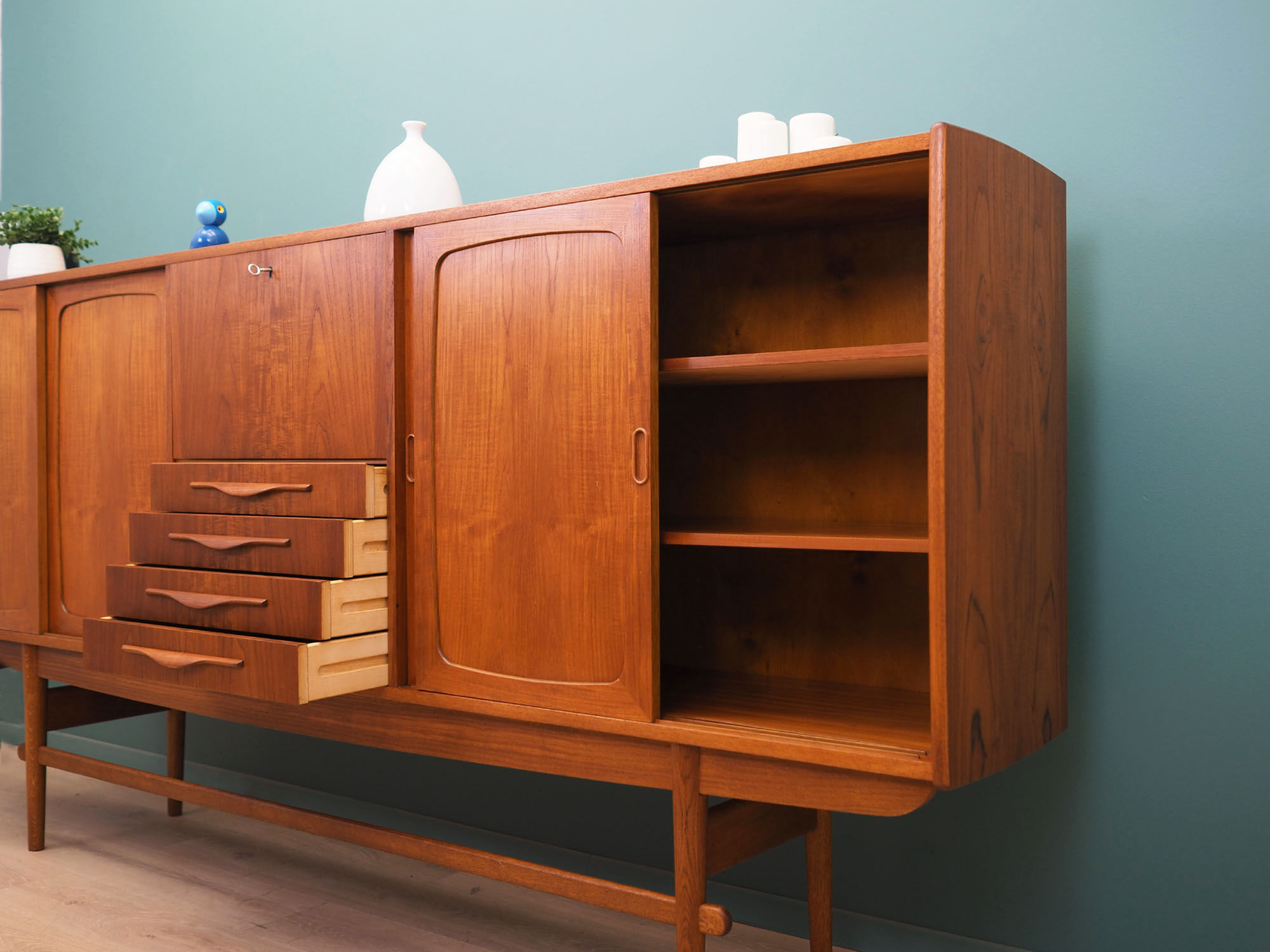 Panneau en teck, design danois, années 1960