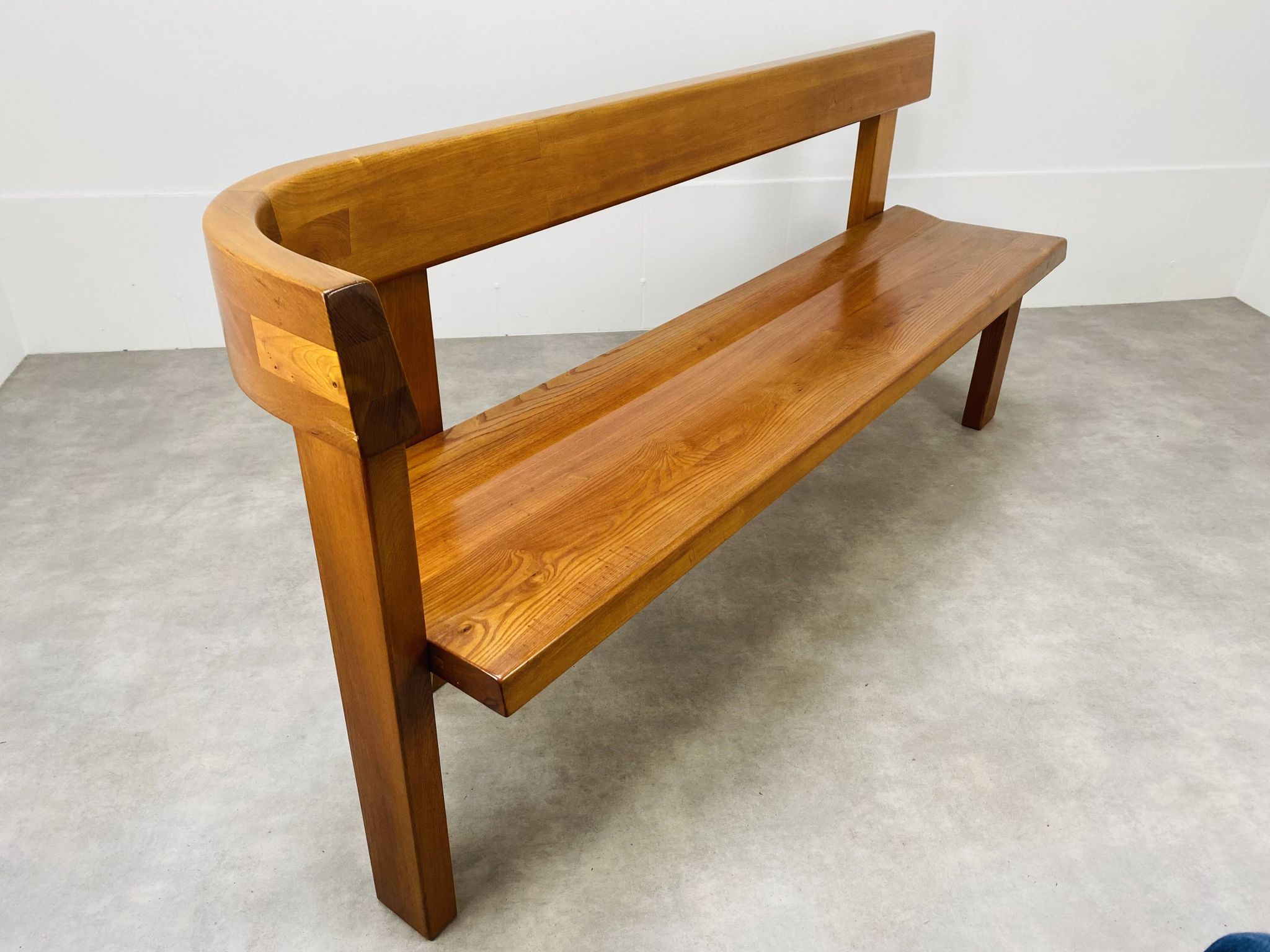 Banc d’angle Pierre Chapo S35 en orme