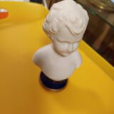 Bust
