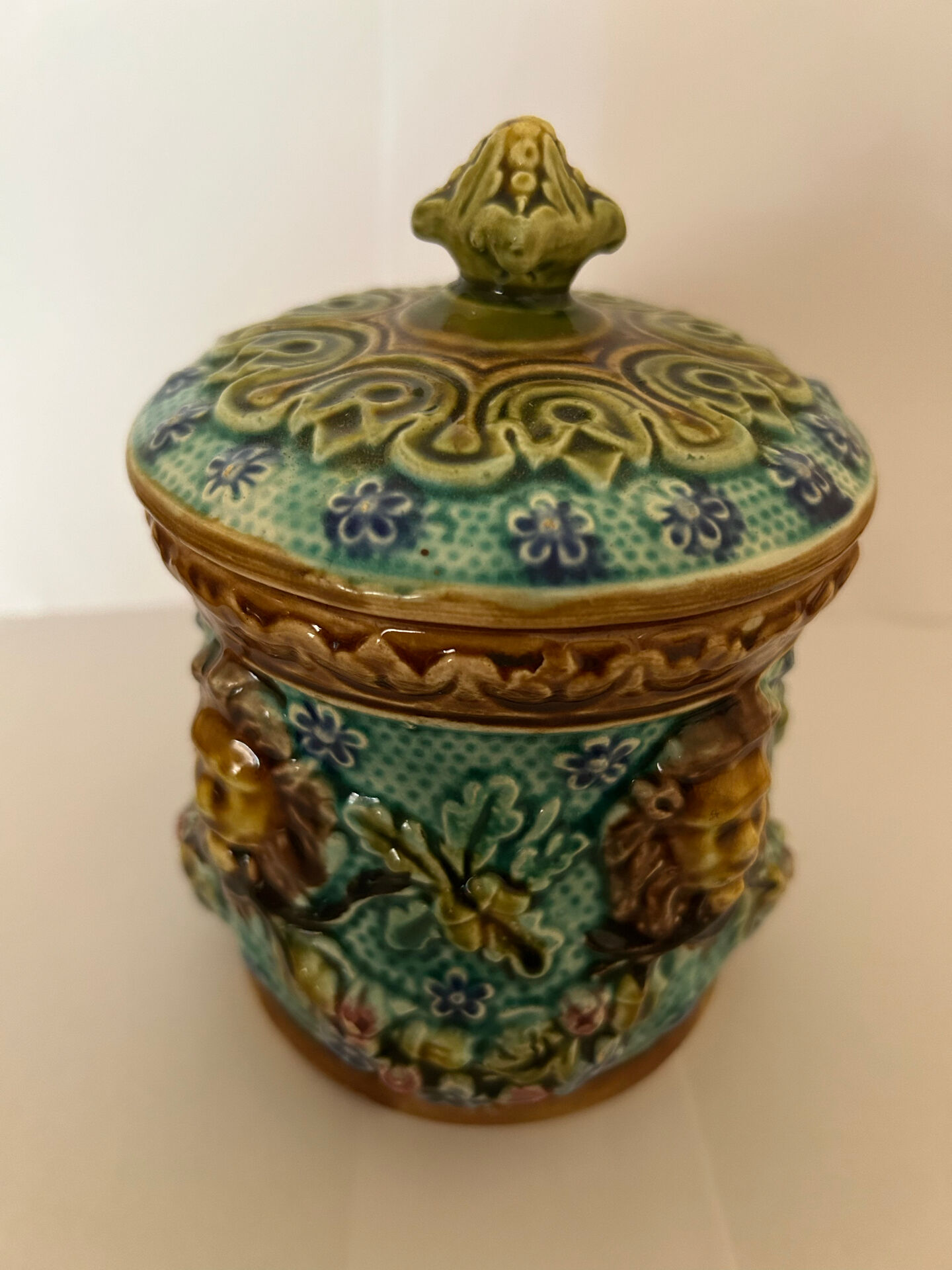Clay pot