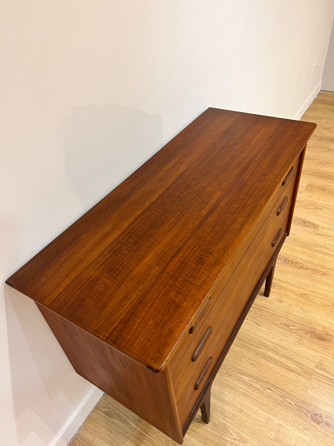 Teak chest of drawers