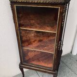 Vitrine d’angle style Louis XV