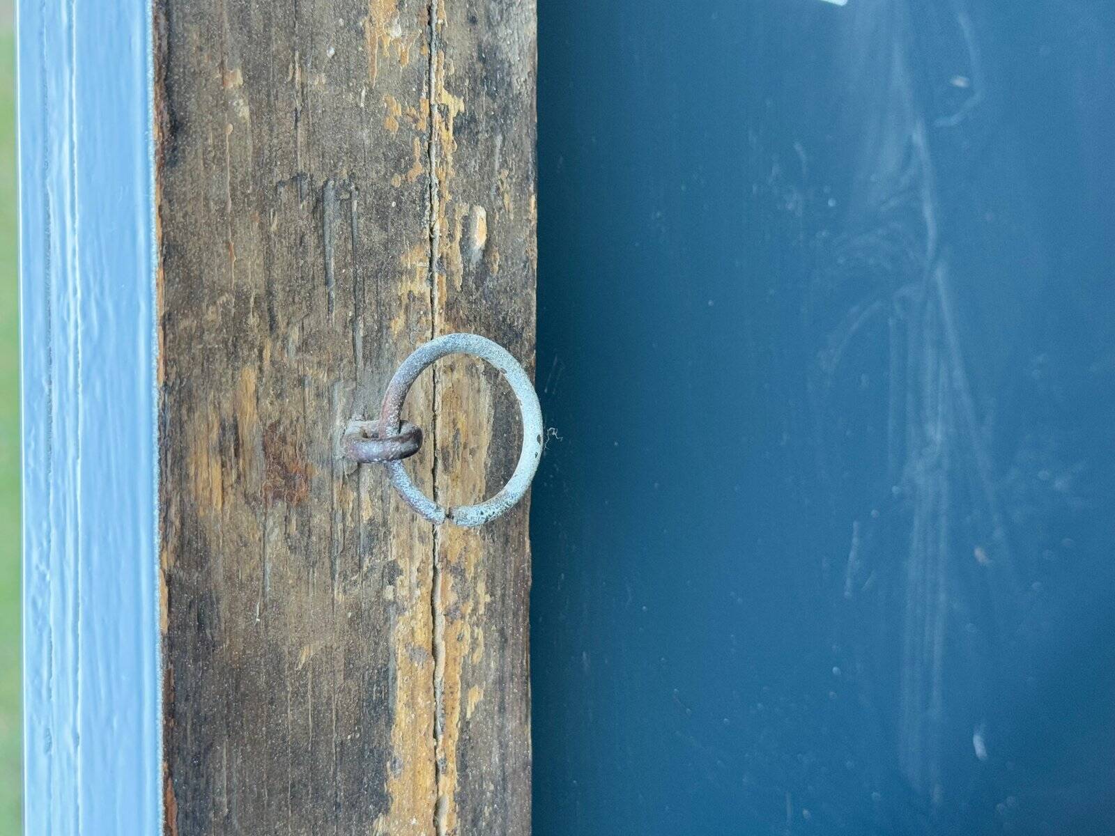 Pair of large sculpted mirrors in painted grey wood, antique style (1900s)