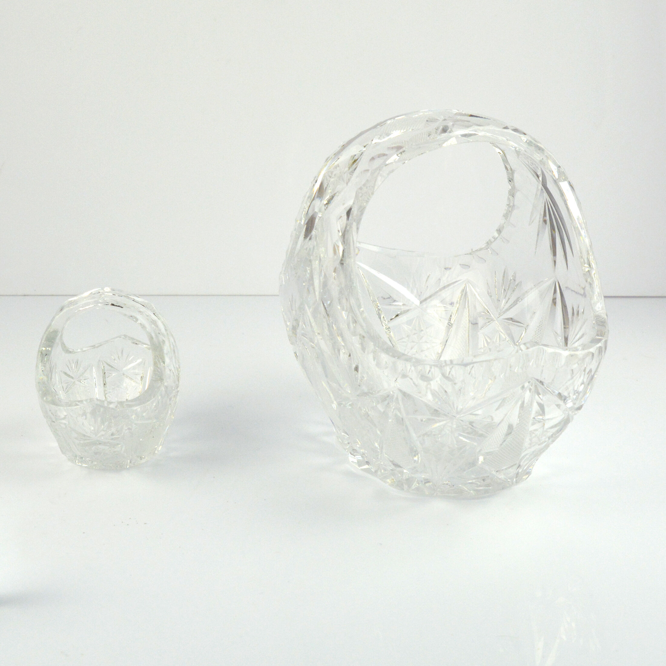 A pair of crystal baskets Huta Szkła Julia, Poland, 1980s