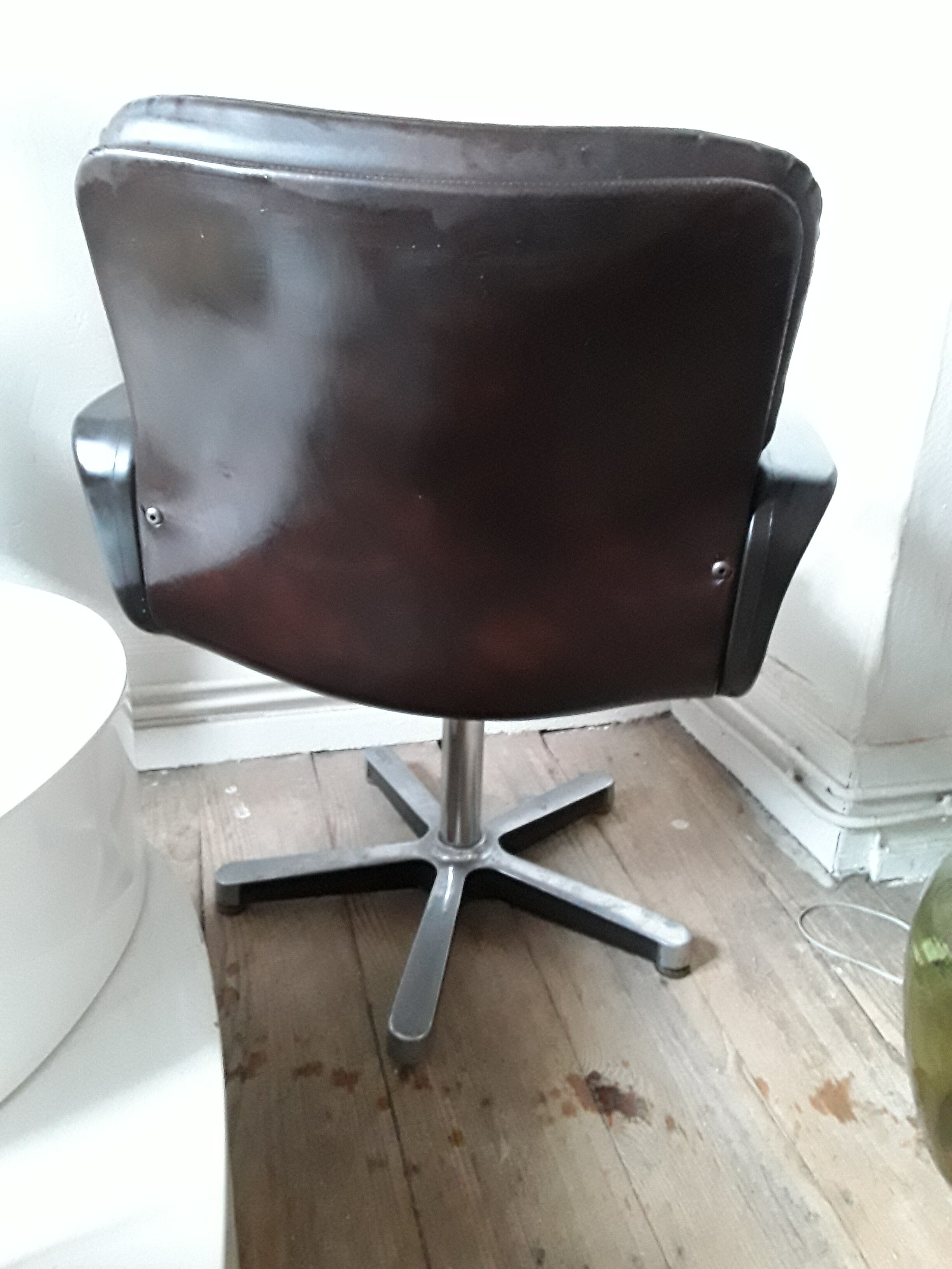 Vintage Olymp armchair