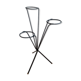 Black wrought iron plant holder
