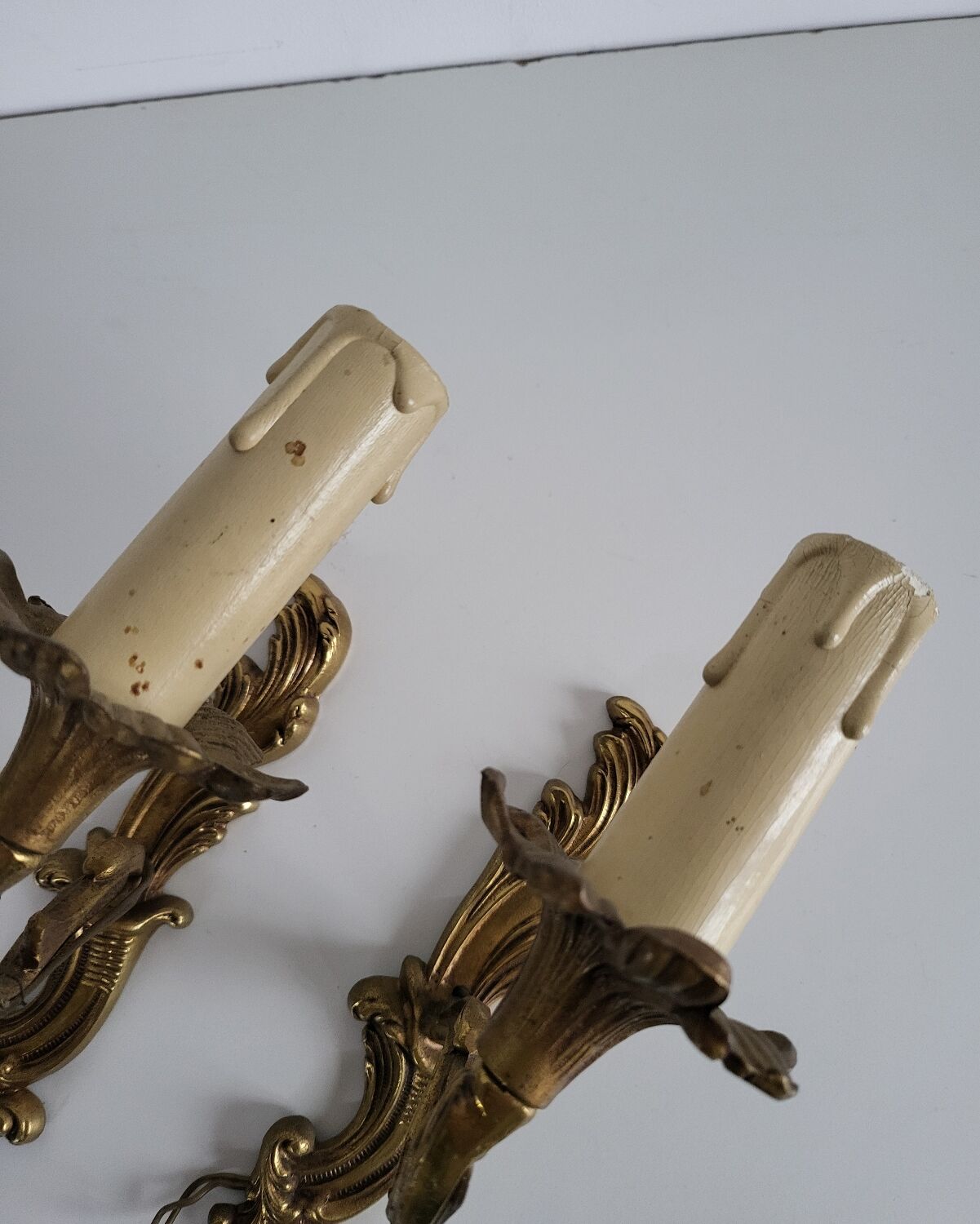 Ancienne Paire d'Appliques en métal doré Style Louis XV