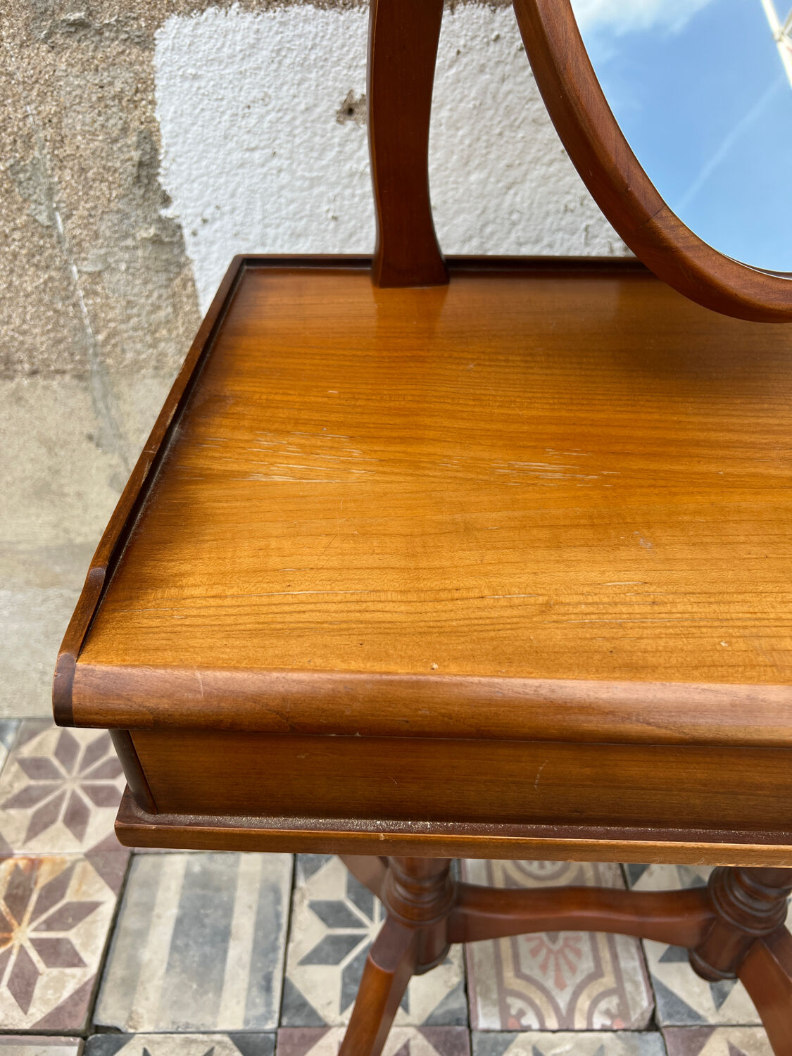 Wooden dressing table