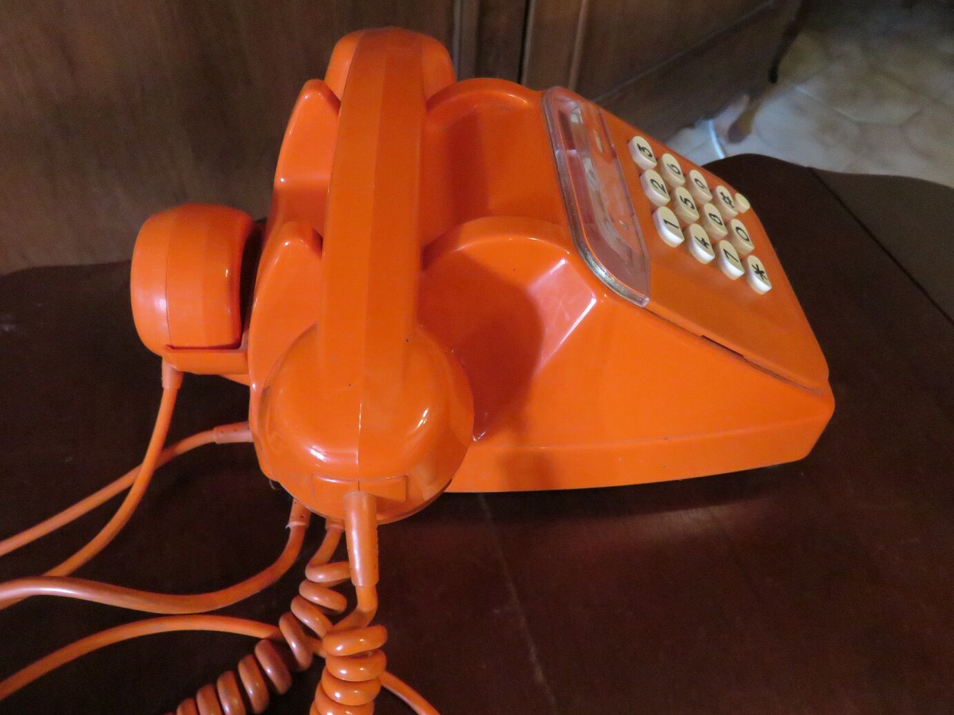 Phone orange 80s