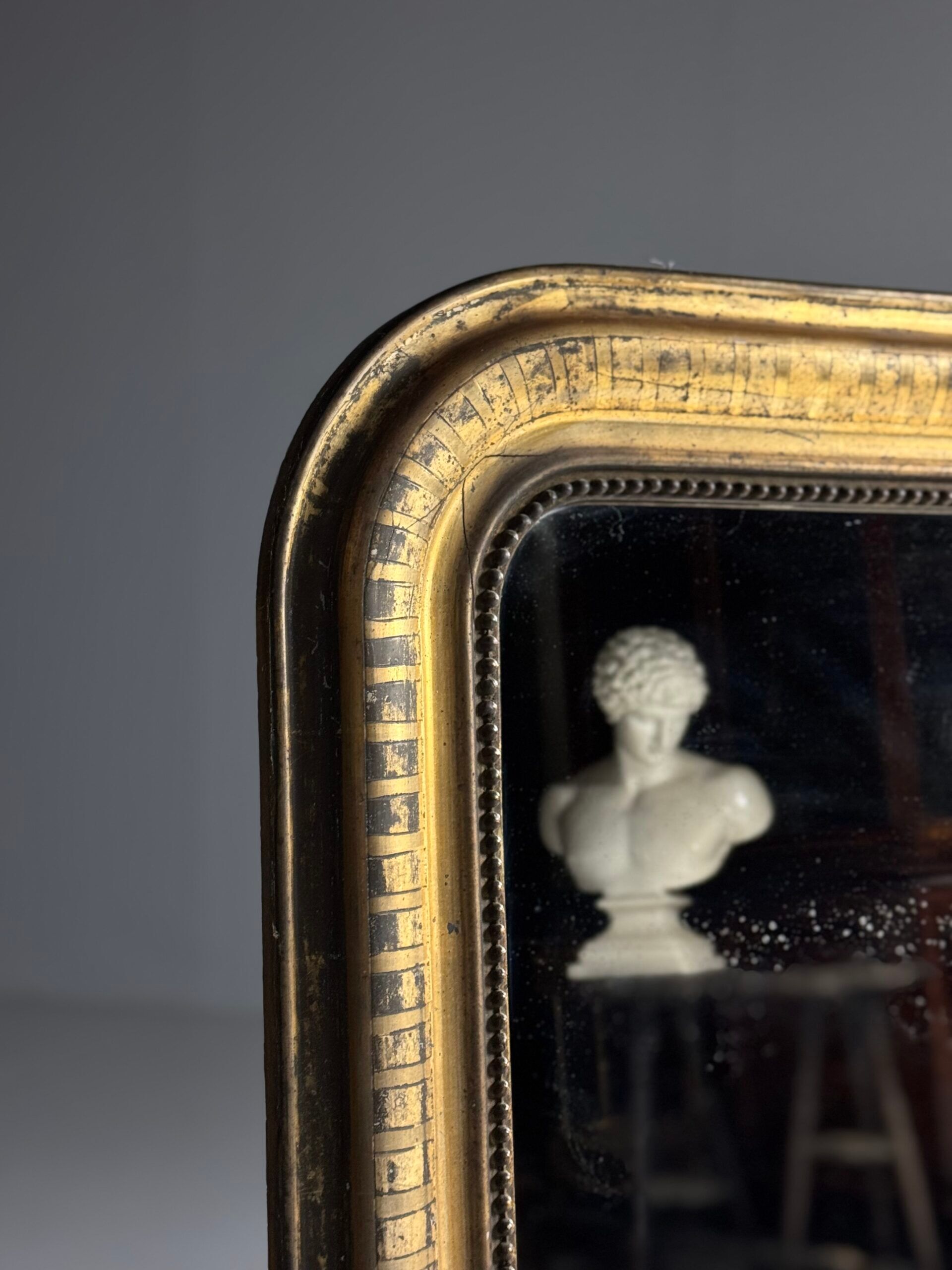 Miroir doré Louis Philippe du 19ème siècle