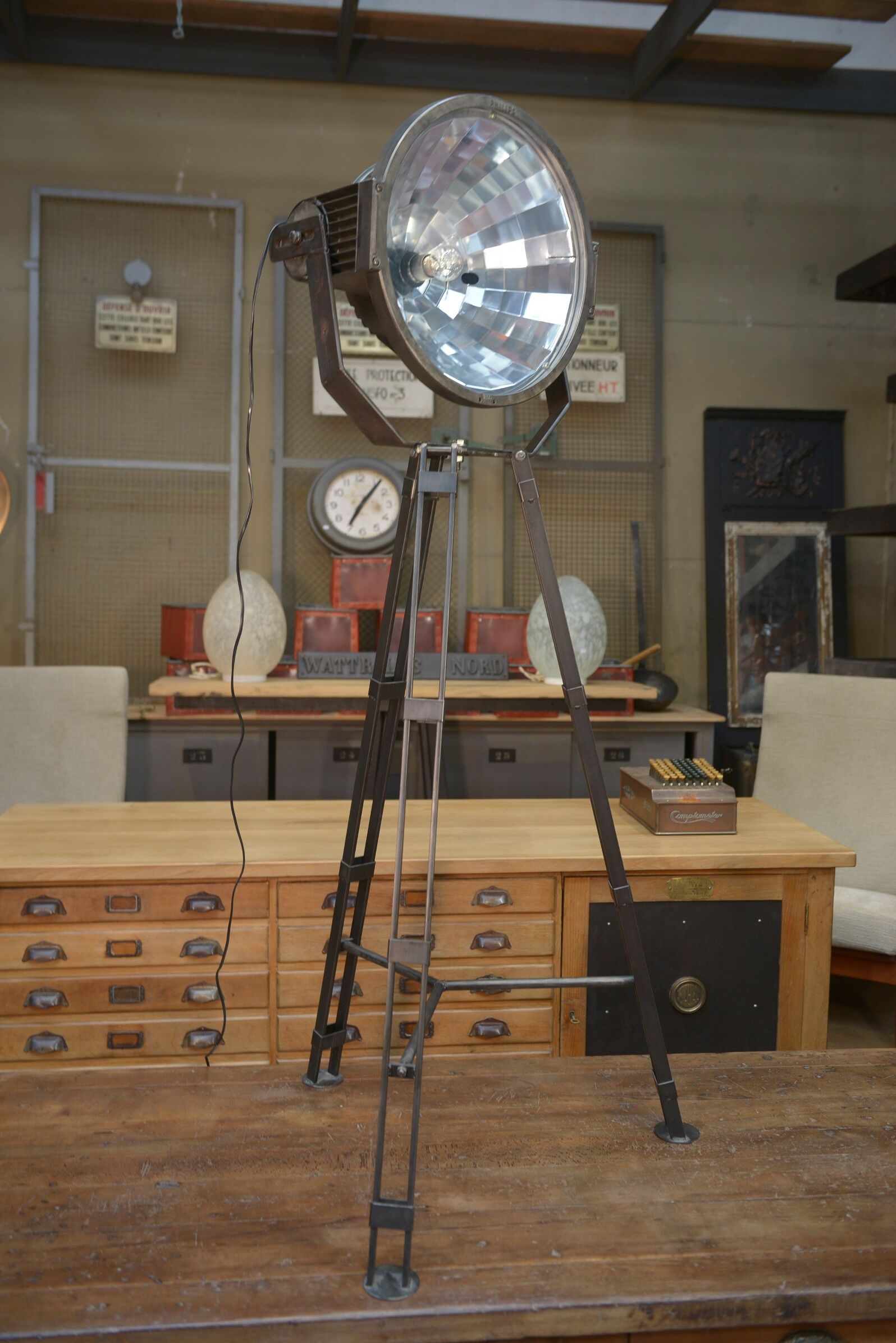 Philips adjustable metal floor projector 1960