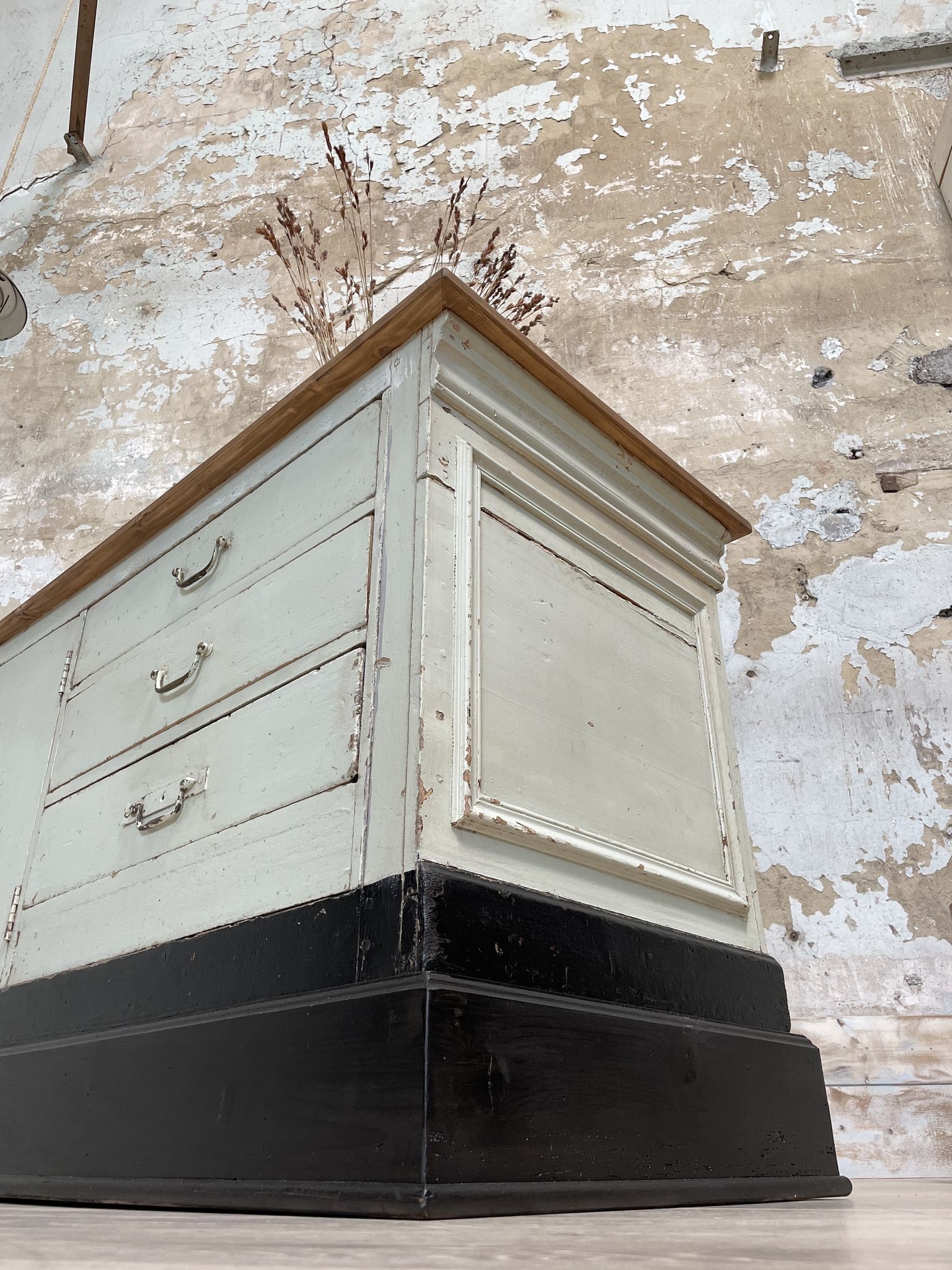 Bank counter furniture in patinated wood, circa 1900