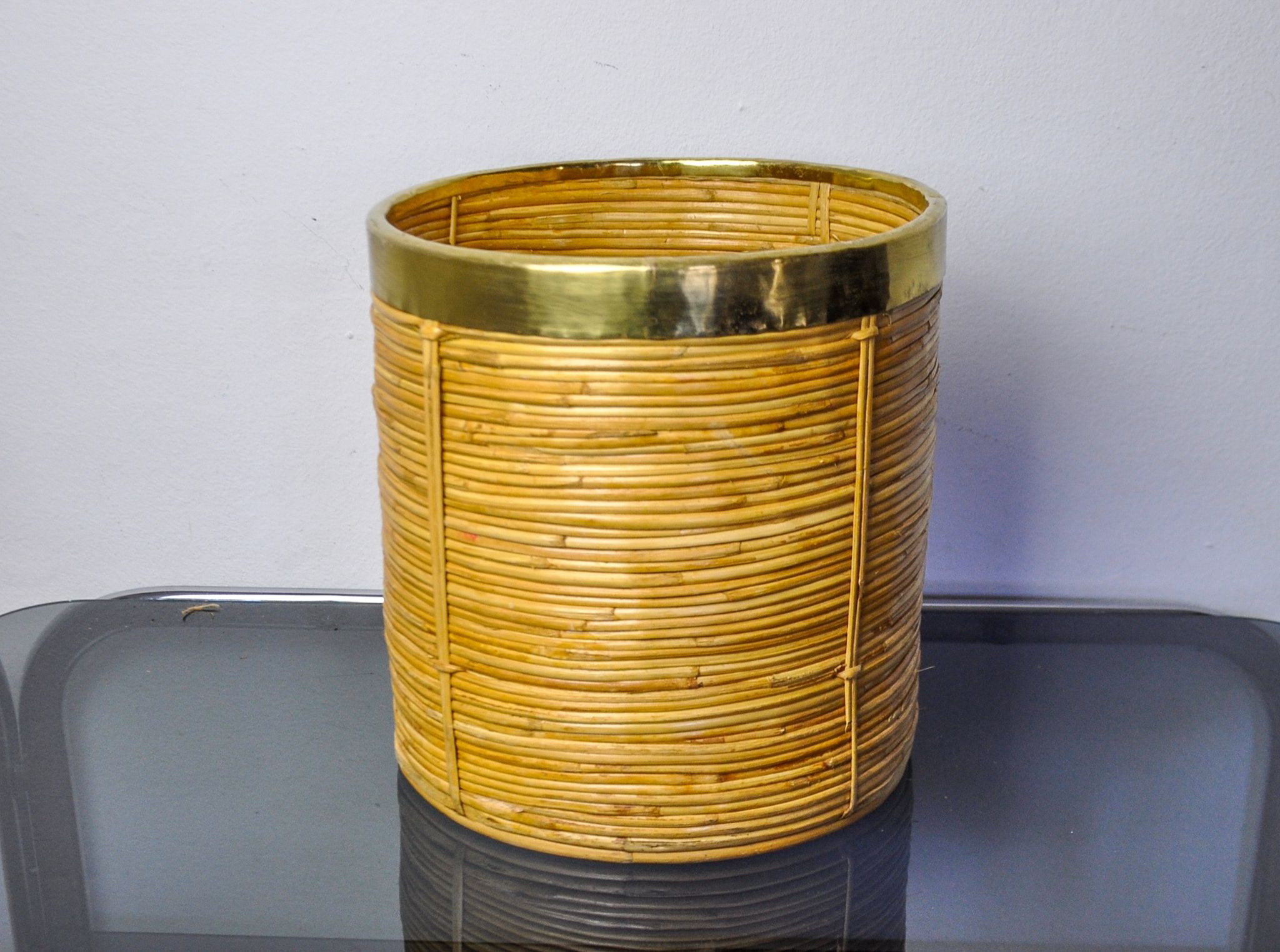 Rattan and brass book basket, Italy, 1970, 25 diam