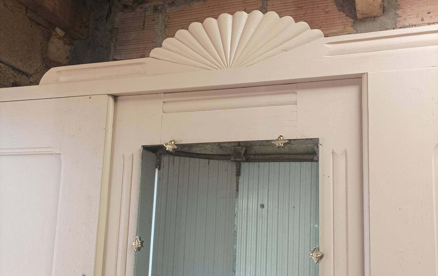 Vintage Art Deco 3-door wardrobe