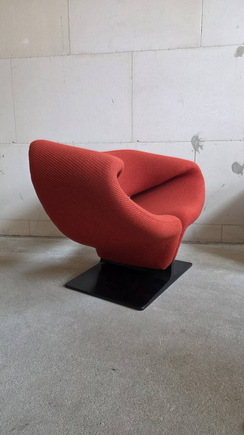 Ribbon Chair by Pierre Paulin Artifort