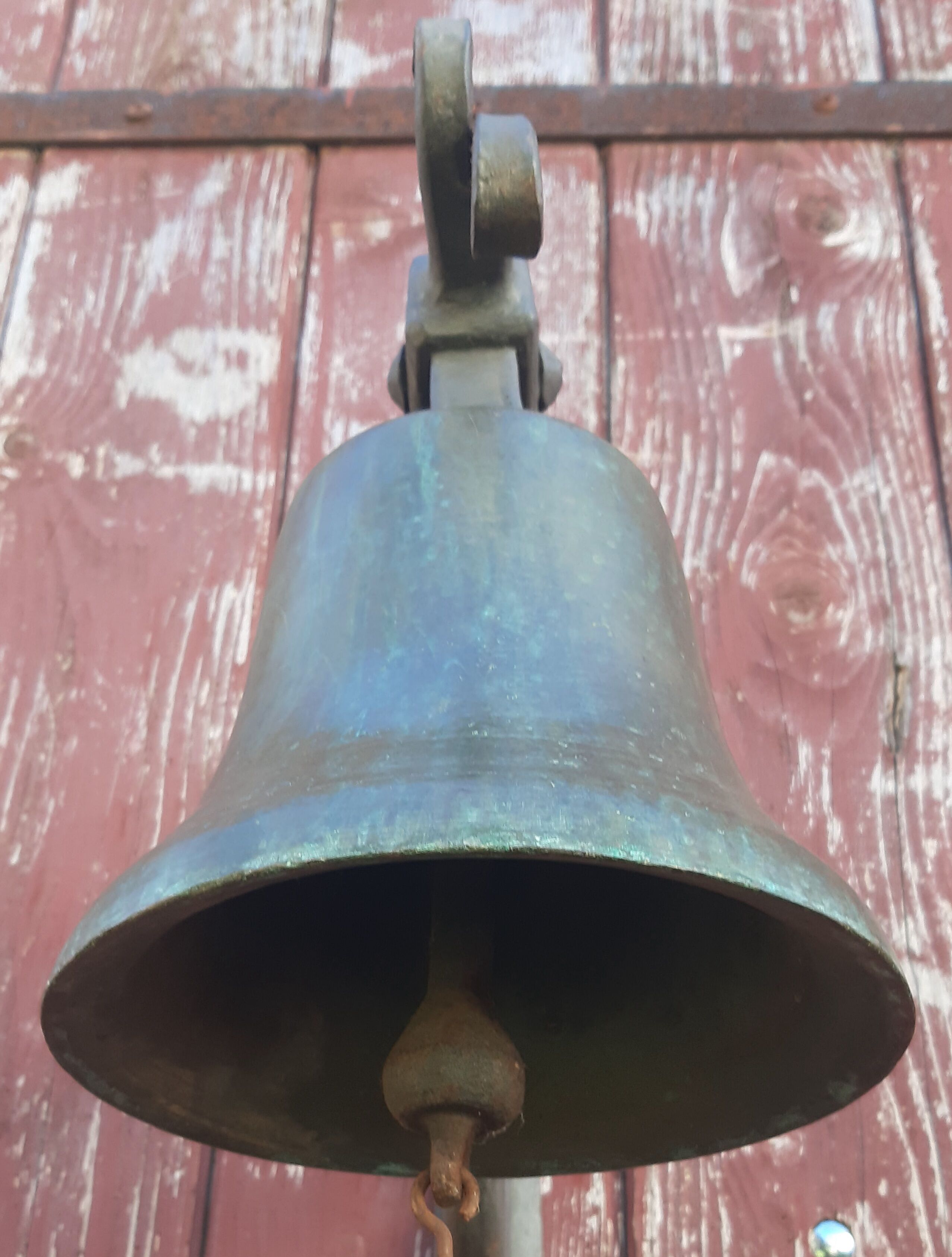 Wall bell