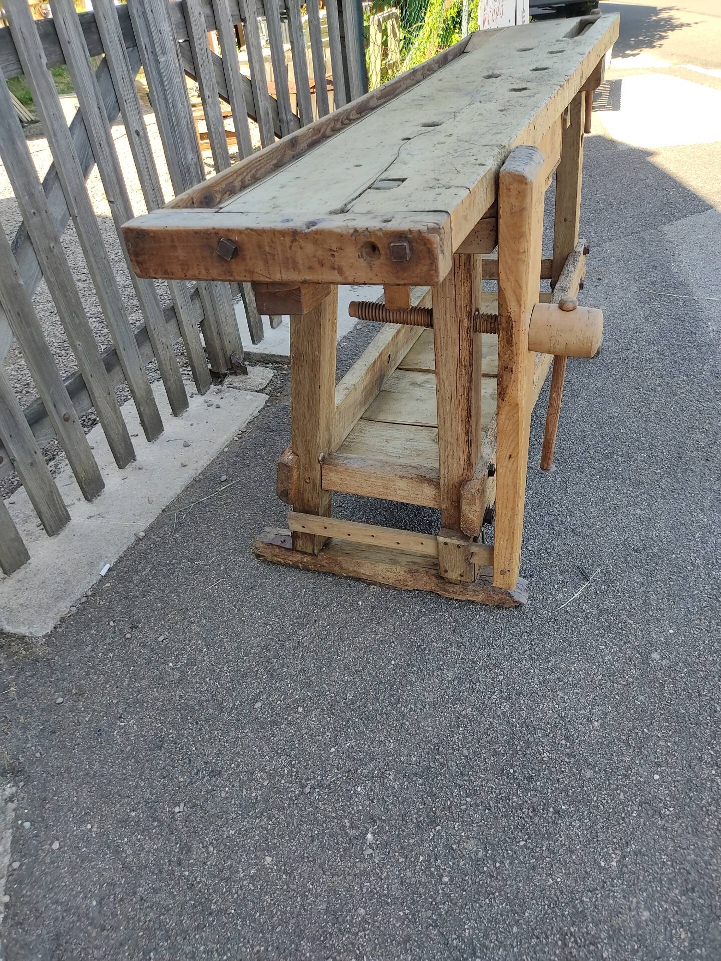 Small workshop bench