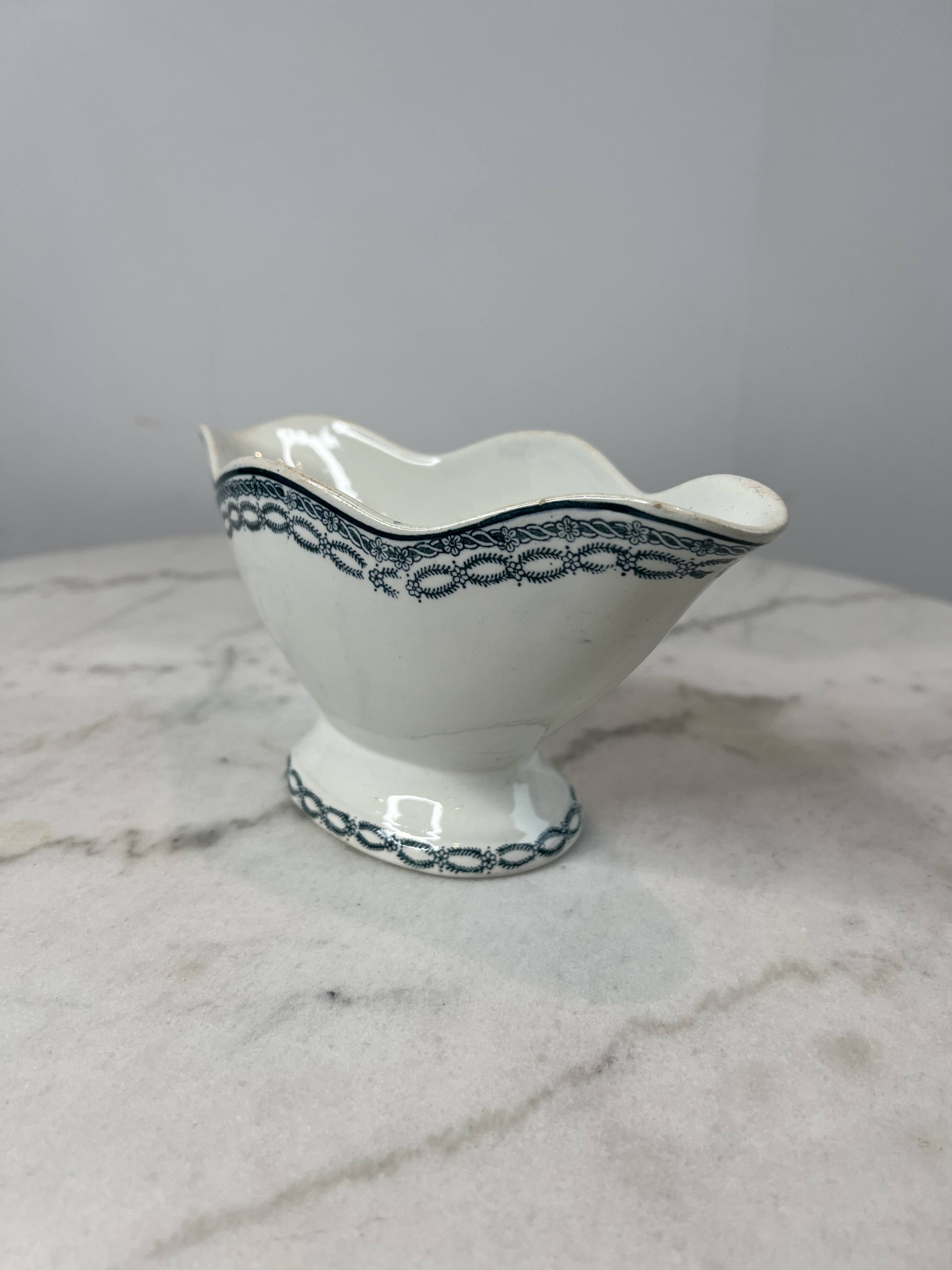 Ironstone sauce boat Saint-Amand