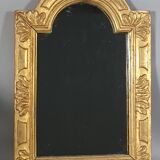 Antique mirror with hat-shaped frame, carved and gilded wood, 46x32 cm D011