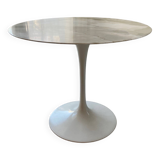 KNOLL TABLE SAARINEN MODEL WHITE