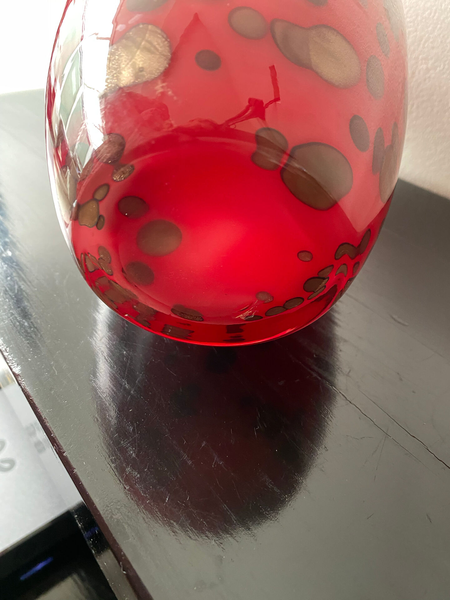 Vase Murano vintage rouge avec paillettes d or