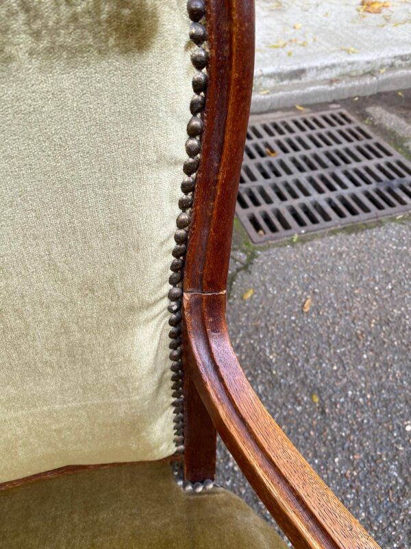 Fauteuil impérial en chêne et velours beige du 19ème siècle