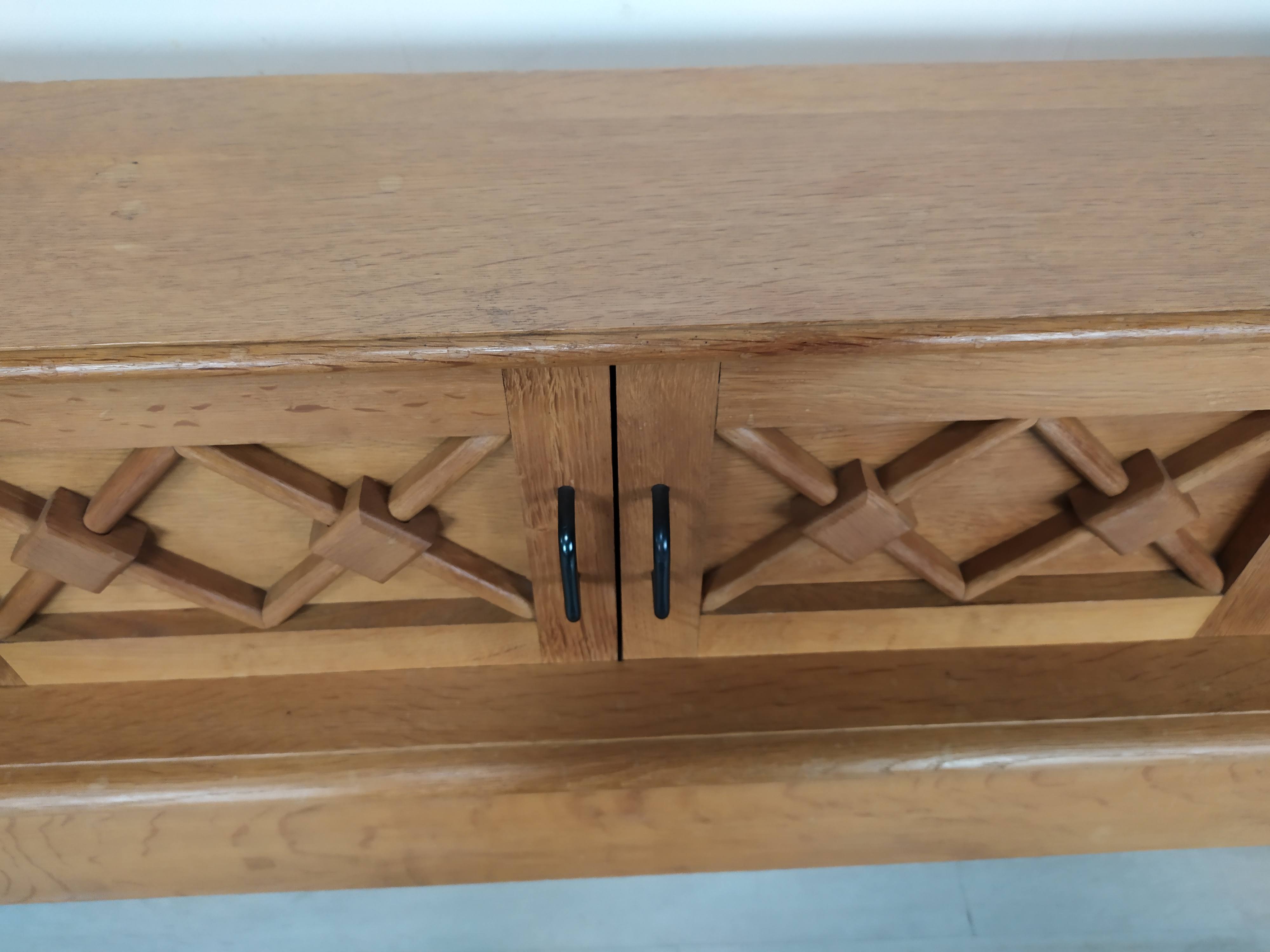 Cozy vintage headboard