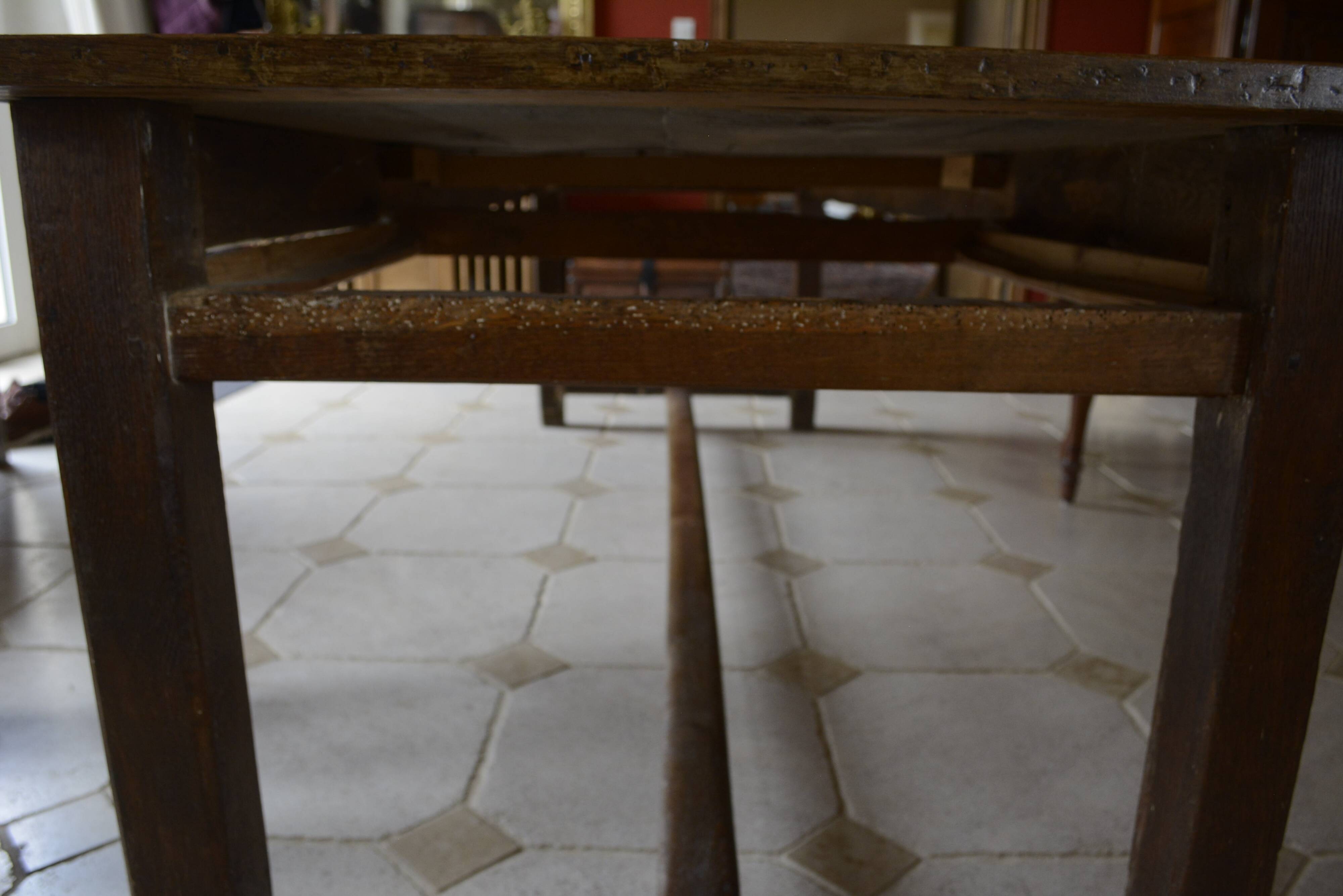 Table de ferme rustique en chêne. 2m35