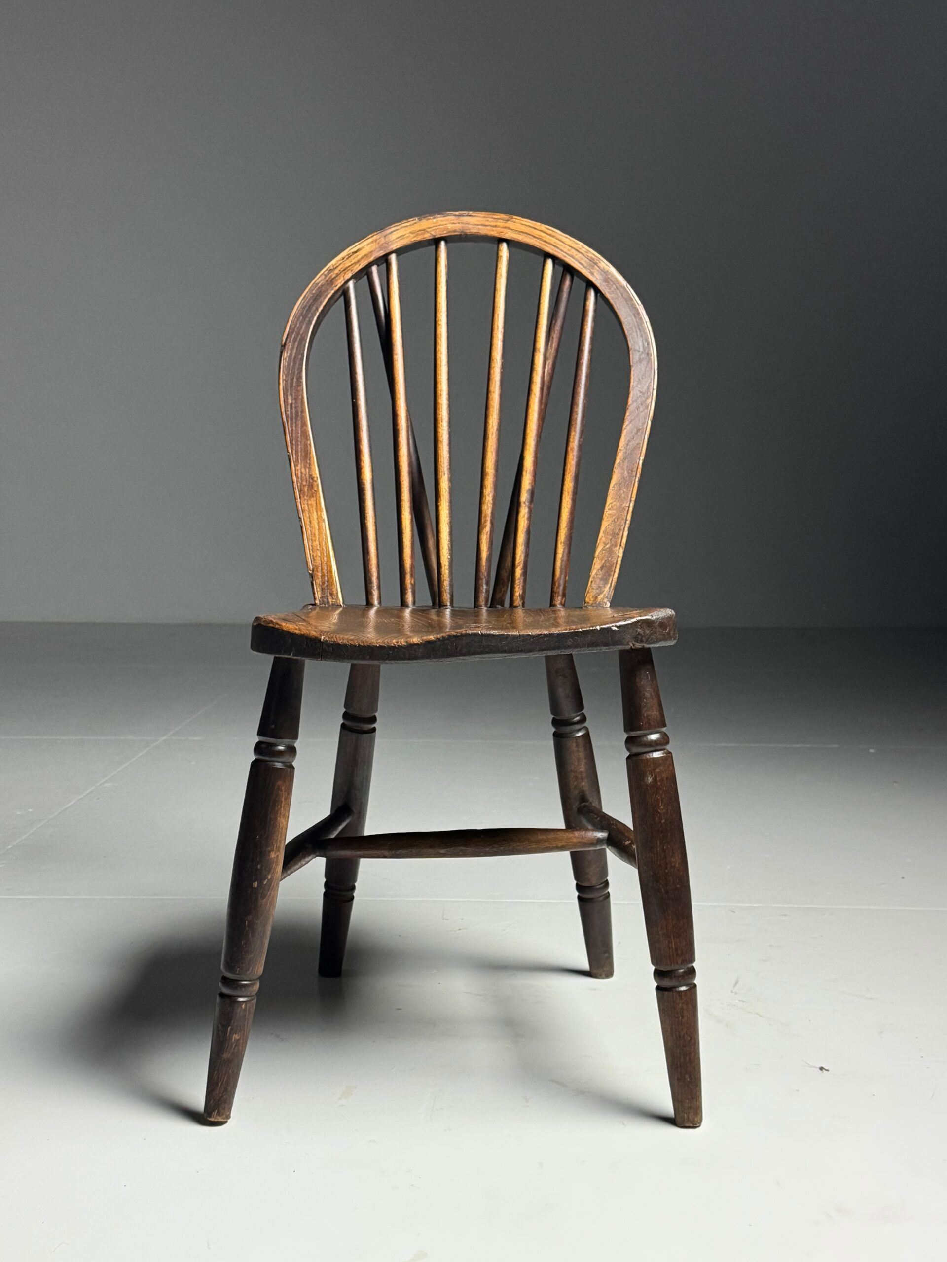 Set of 4 Windsor dining chairs