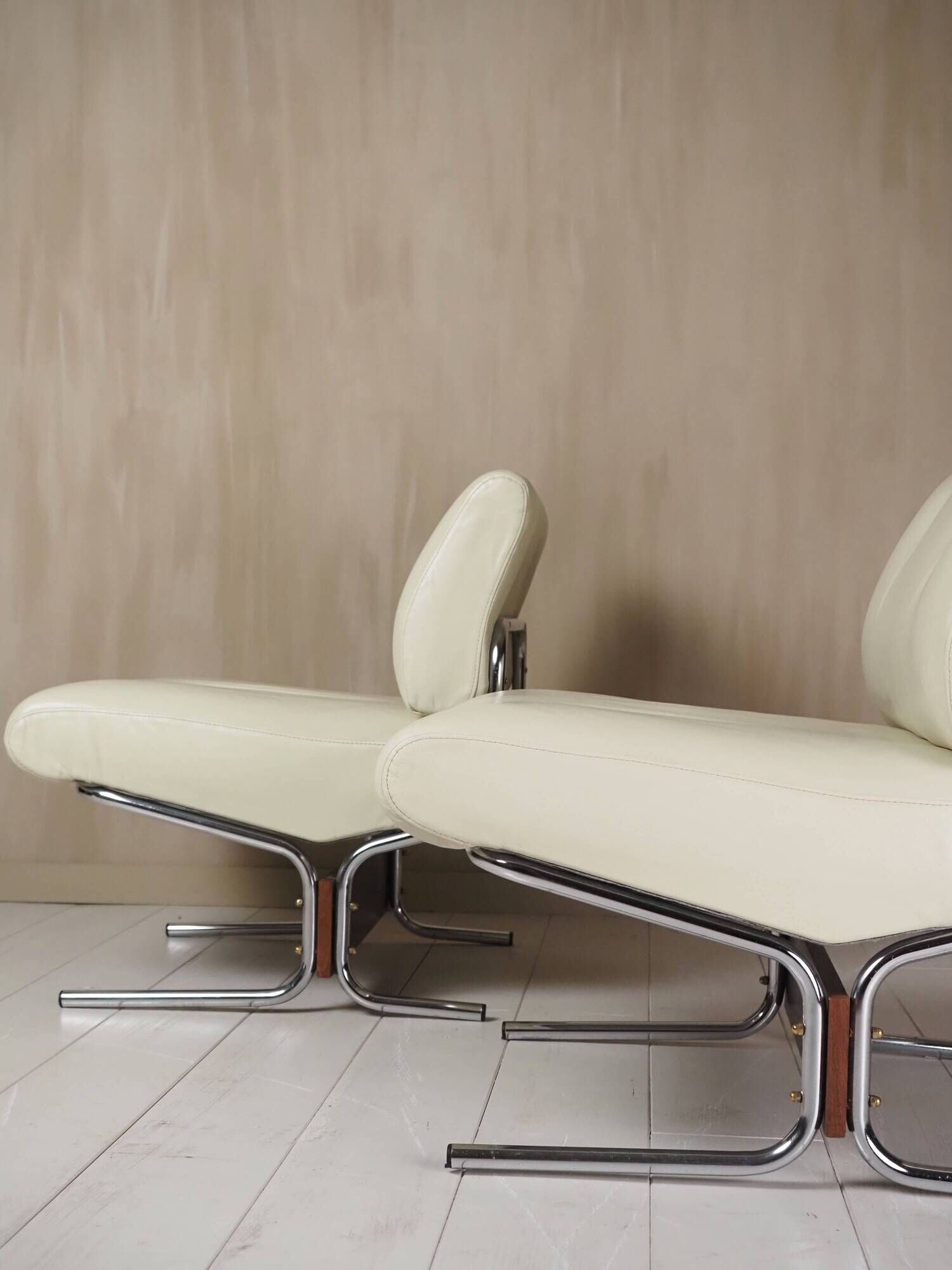 Rare pair of "Caracas" lounge chairs by Pierre Guariche, 1960s
