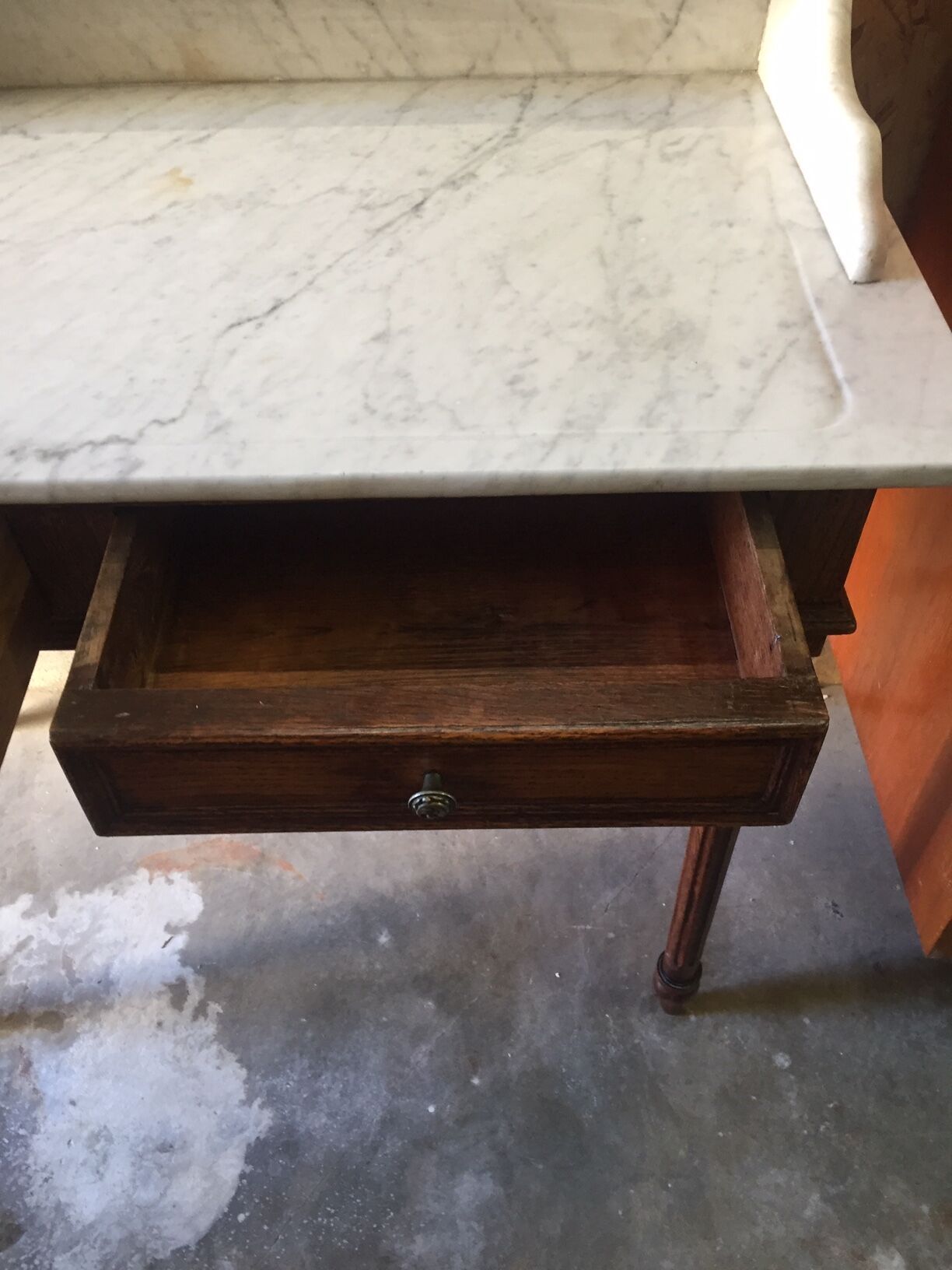 White marble toilet furniture