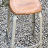 Nicolle stool