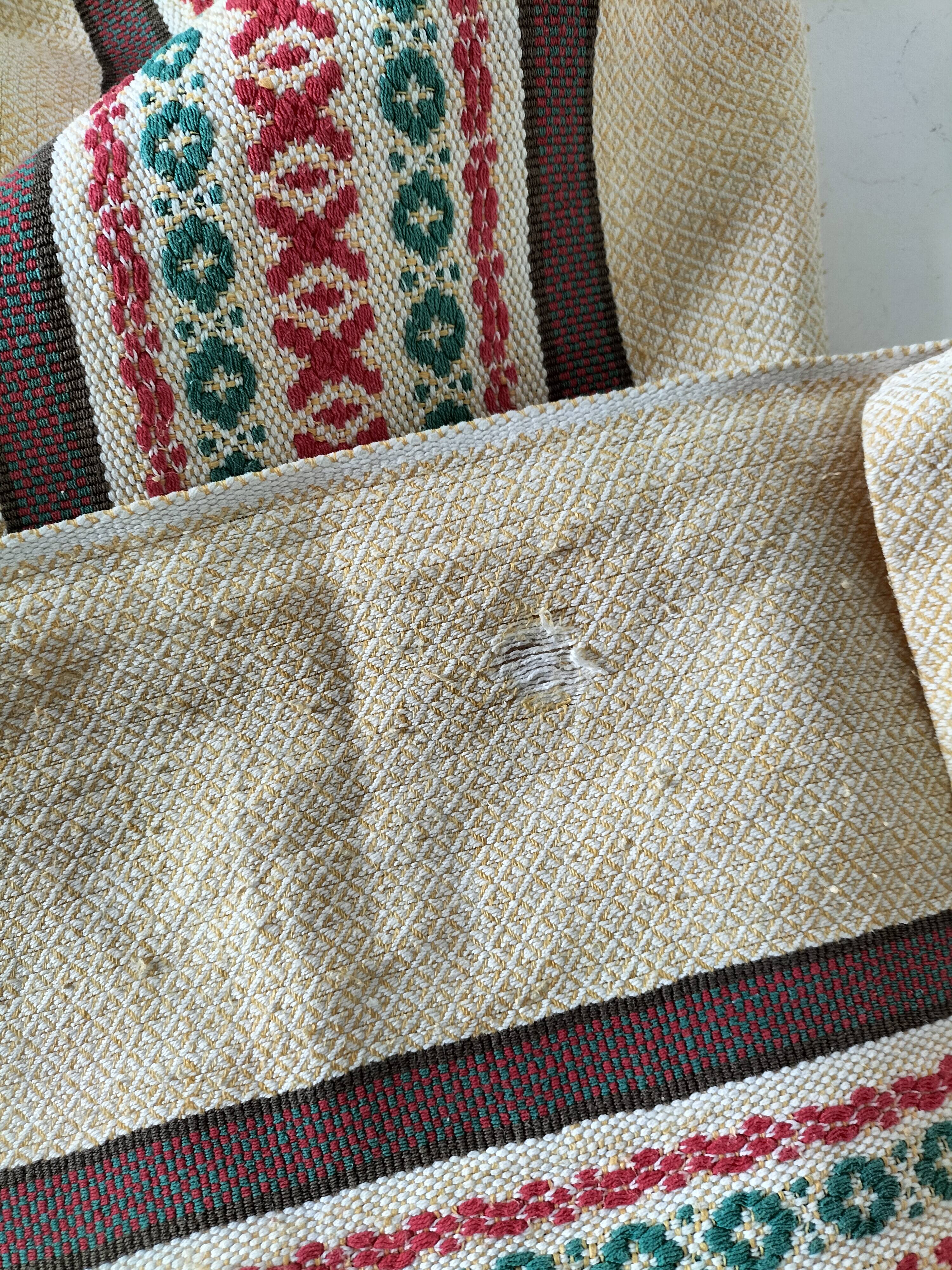 Nappe et 12 serviettes de style basque monogrammées MB